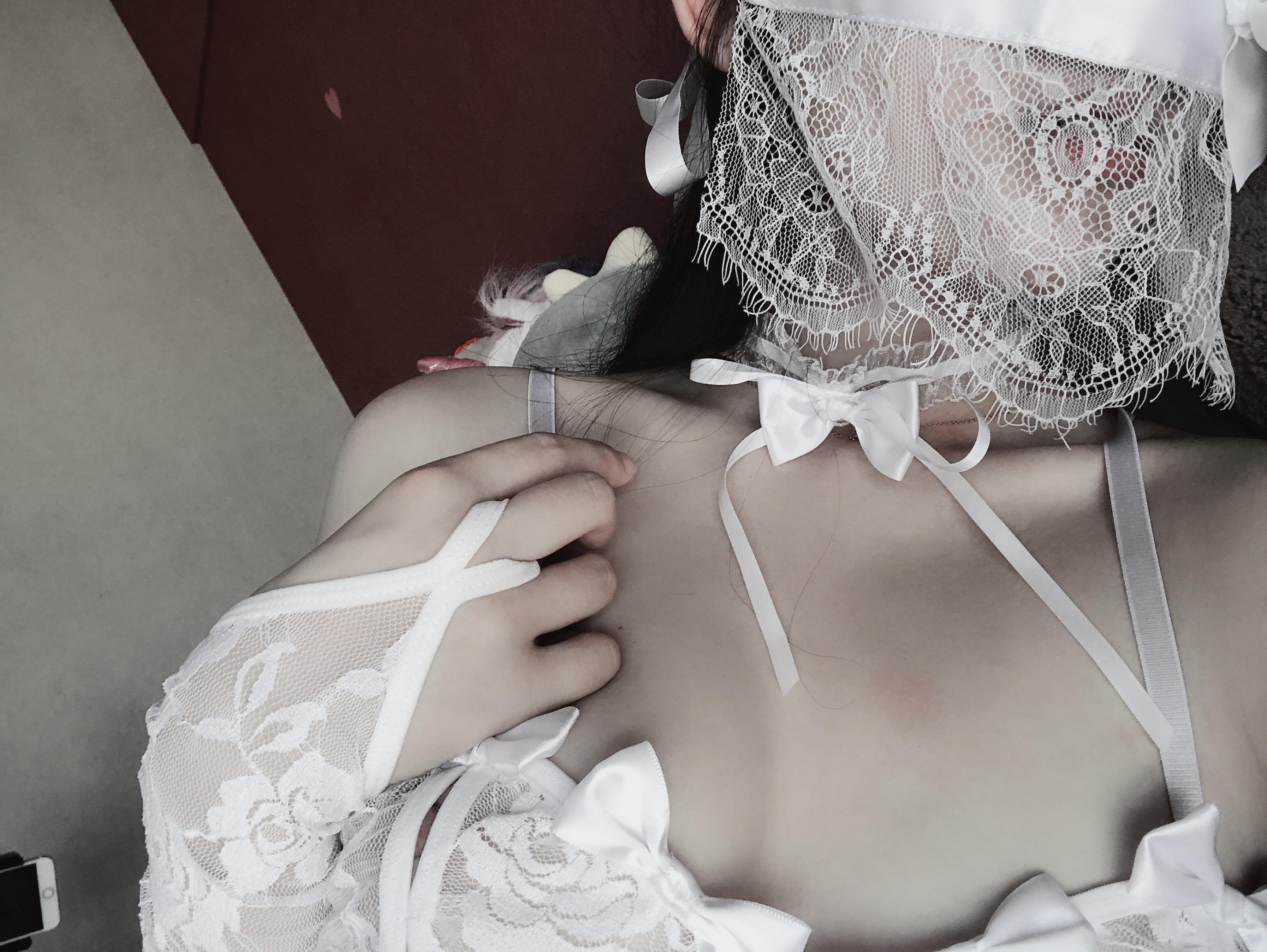 惡犬小姐姐 – 新娘装 33P
