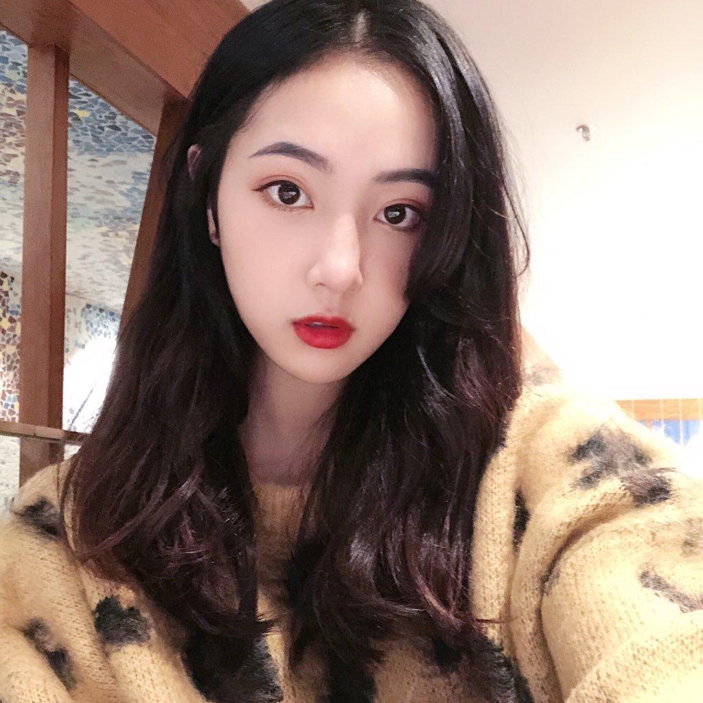 Qinweiyingjie ภาพผู้ใหญ่ 57P