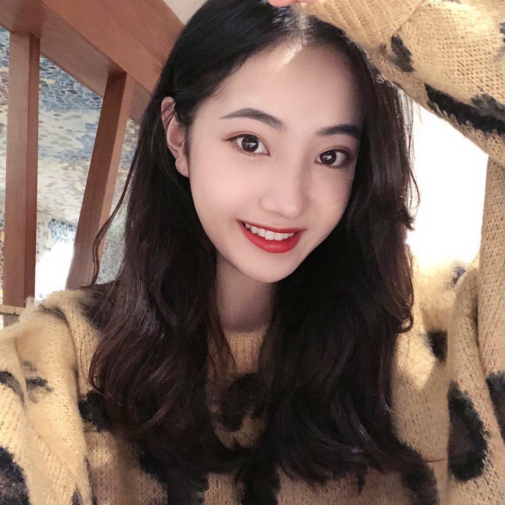 Qinweiyingjie ภาพผู้ใหญ่ 57P
