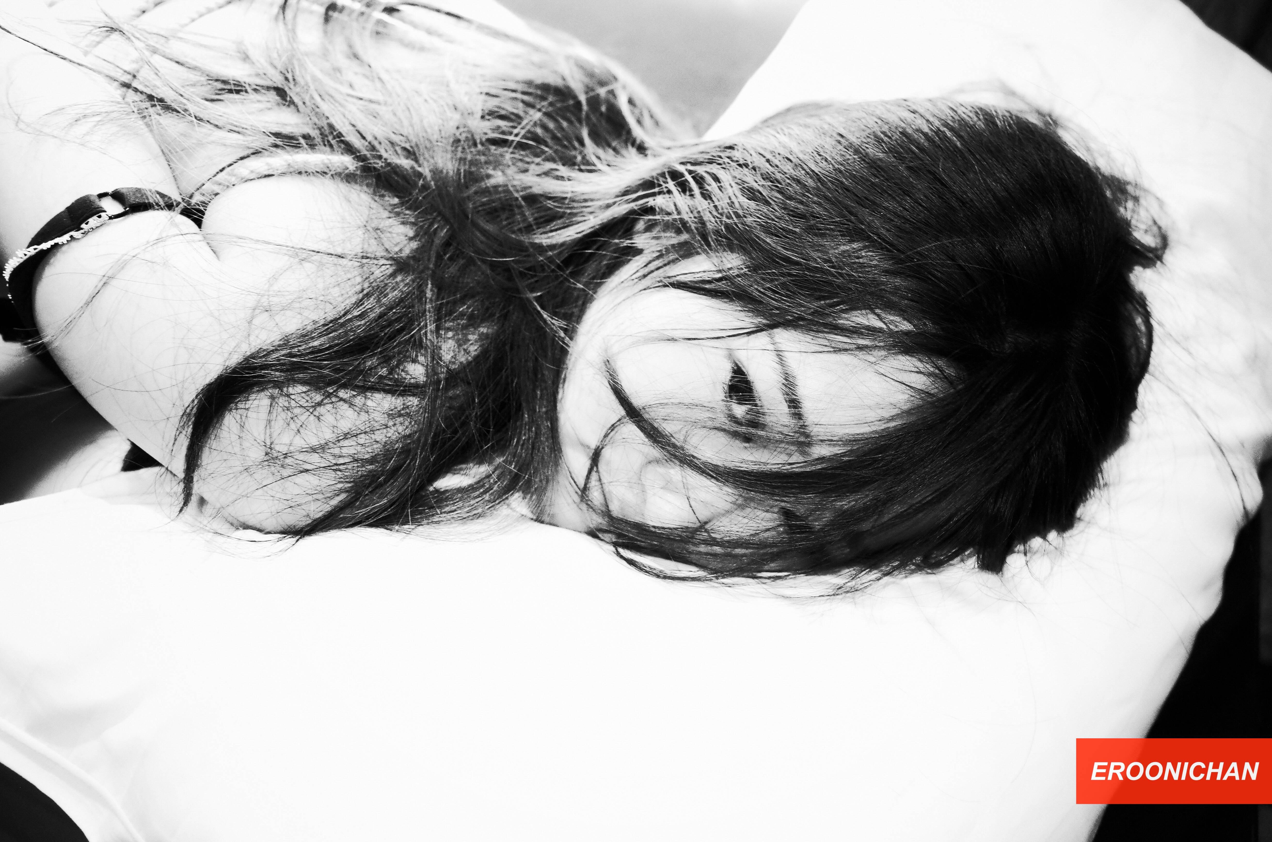 EROONICHAN หนังสือภาพถ่ายพิเศษ: บันทึกการฝึก 41 หน้า