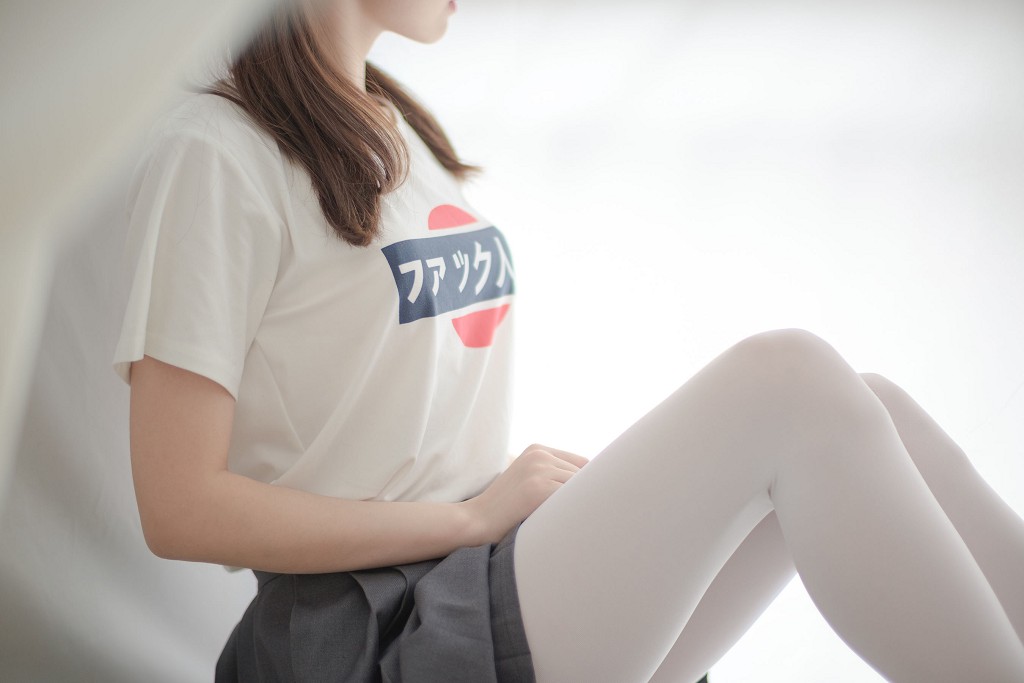《ชิวทาทา ของไป้ซีเอ็มเอ็ม》 [เซนโลไคตวน] R15-010 หนังสือภาพ [94 หน้า