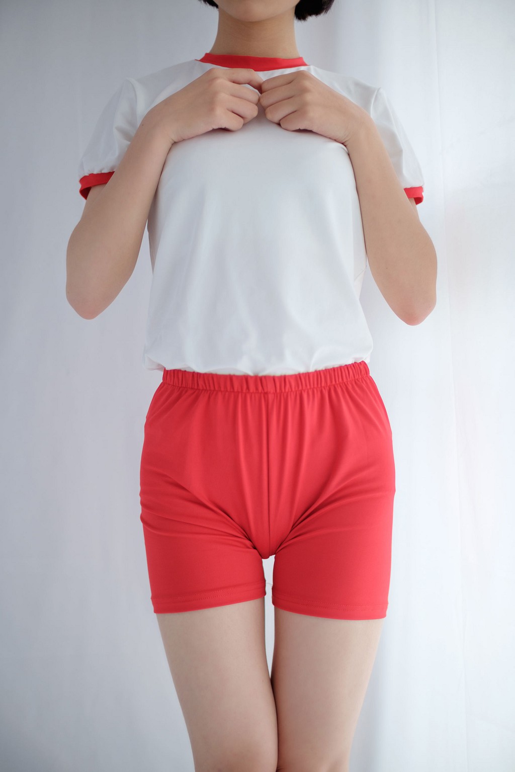 White - Red - Black [Sen Luo Consortium] R15-024 Photo Book [57P