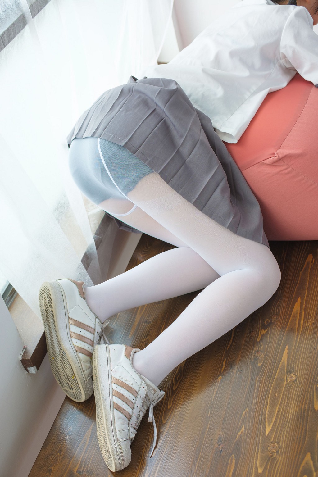 교복 흰 실크 아름다운 발 소녀 [센로 채단] [BETA-026] 사진집[78P