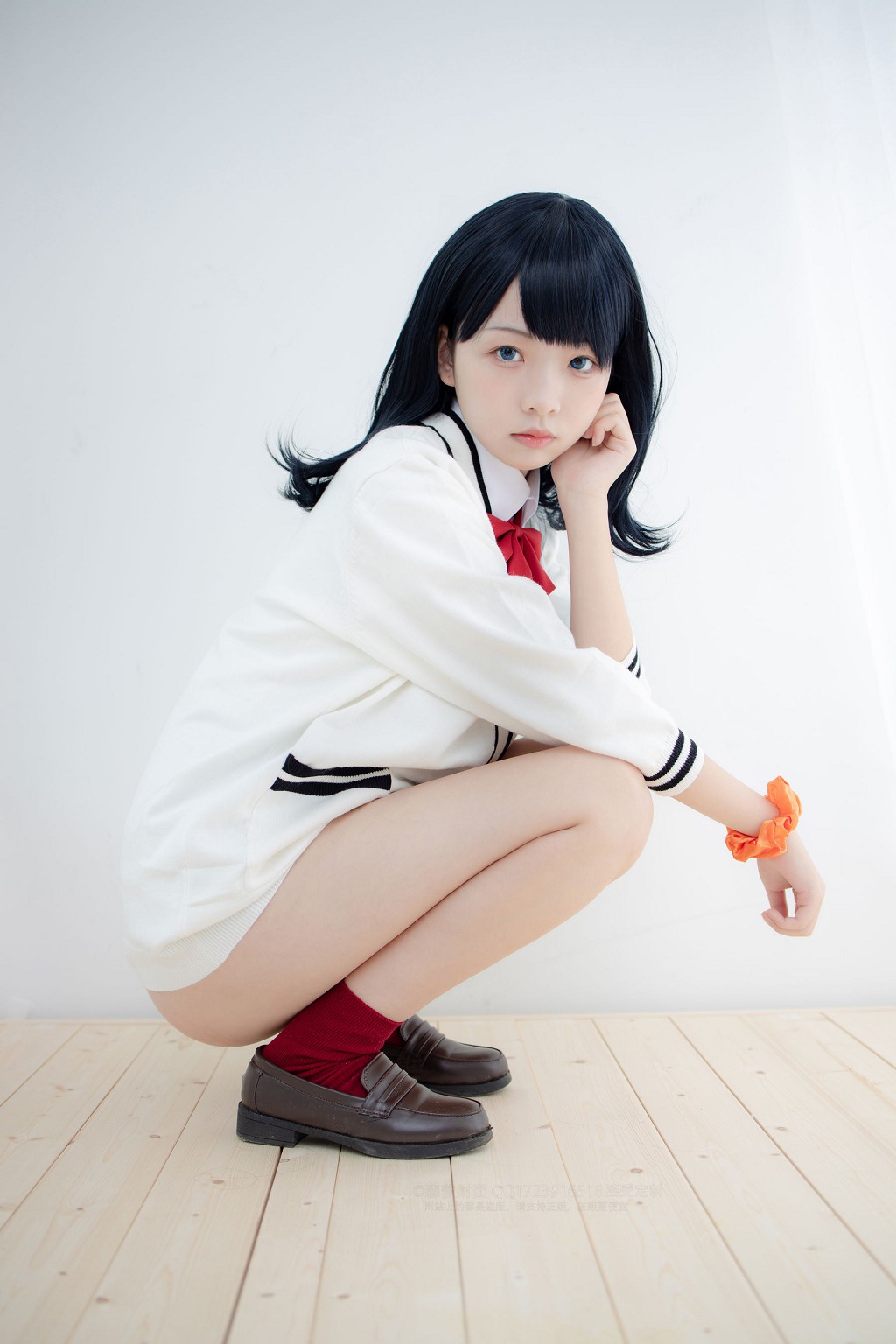 20Dナイロン短いコットンソックスで物を踏む [森羅財団] [X-055] 写真集[93P