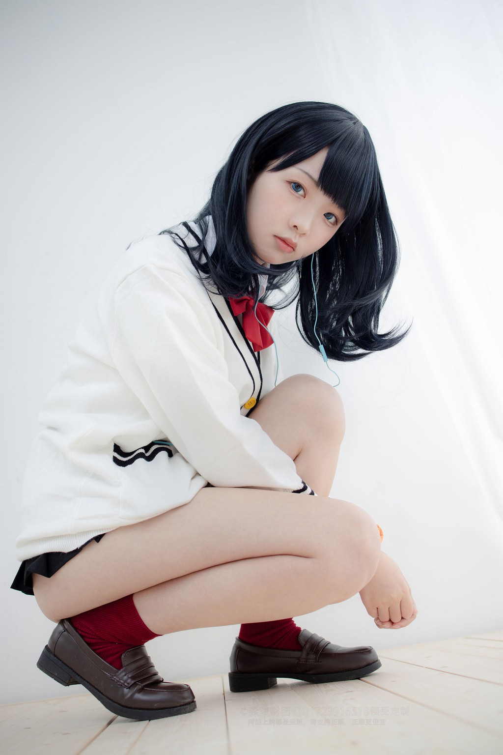 20Dナイロン短いコットンソックスで物を踏む [森羅財団] [X-055] 写真集[93P