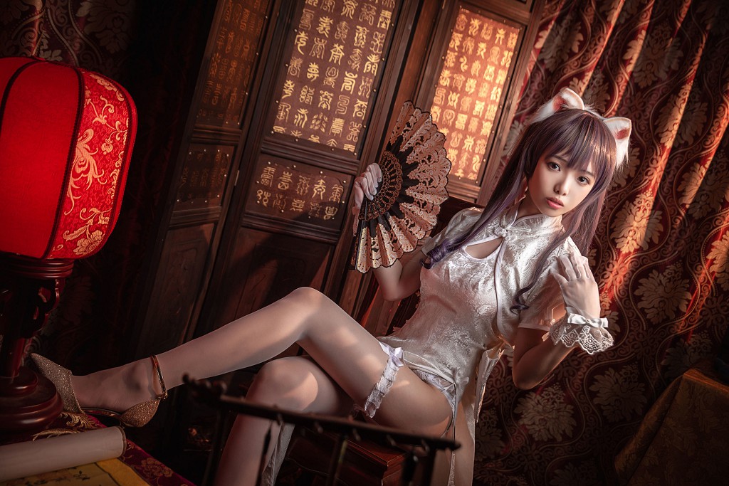 雯妹《旗袍白丝吊带袜》 [COSPLAY福利] 写真集[15P]