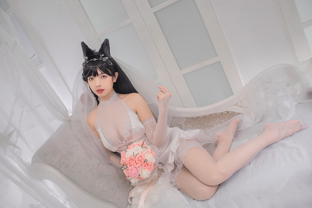 ウェン妹の理不尽 《愛宕花嫁》 [COSPLAY福利] 写真集[32P