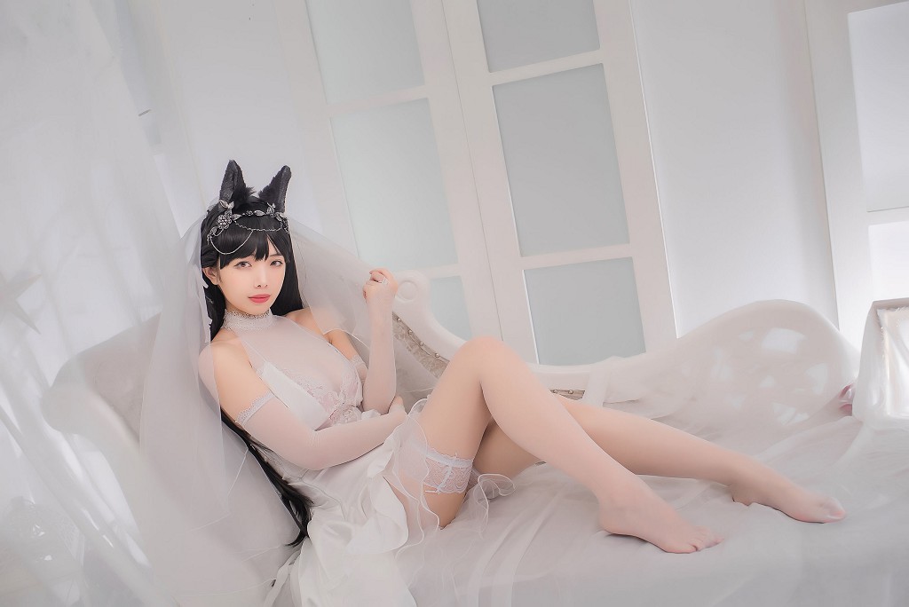 ウェン妹の理不尽 《愛宕花嫁》 [COSPLAY福利] 写真集[32P