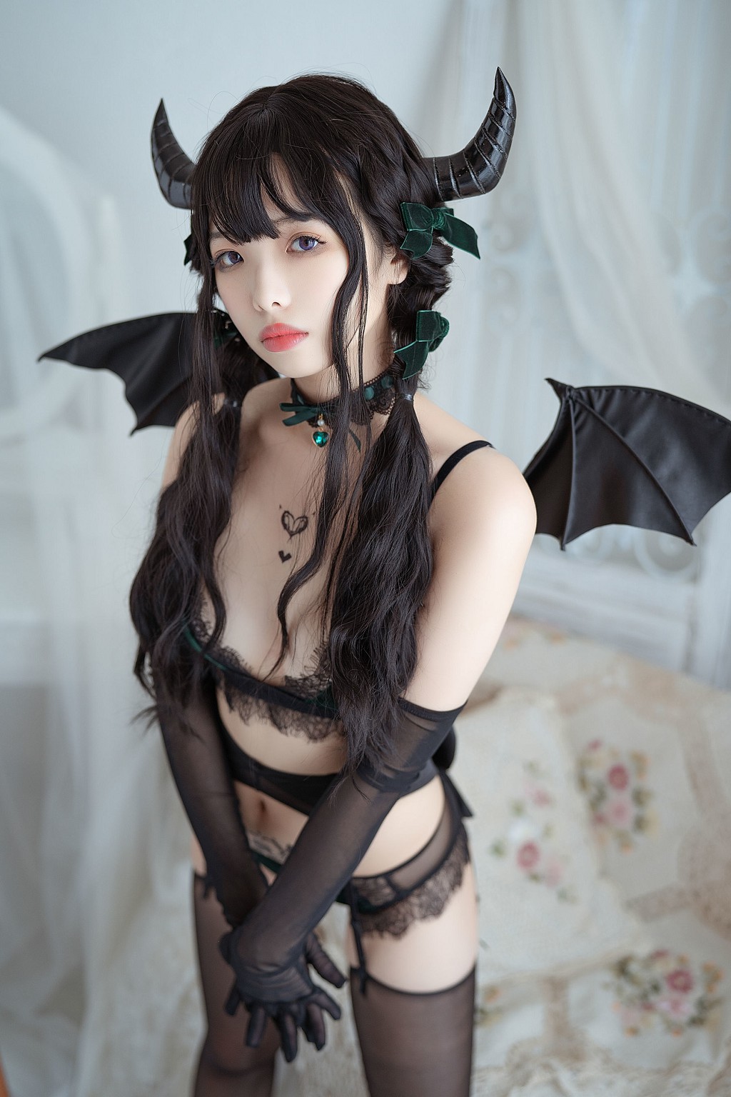 雯妹不讲道理《魅魔 Proud devil》 [COSPLAY福利] 写真集[50P]