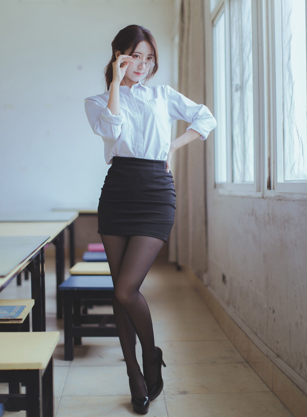 COSER黑川《黑丝教师》 [COSPLAY福利] 写真集[43P]