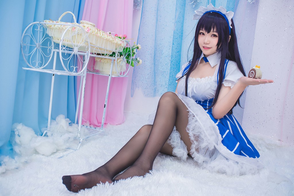 白金サキ《メイド》[コスプレ福利] 写真集[21P