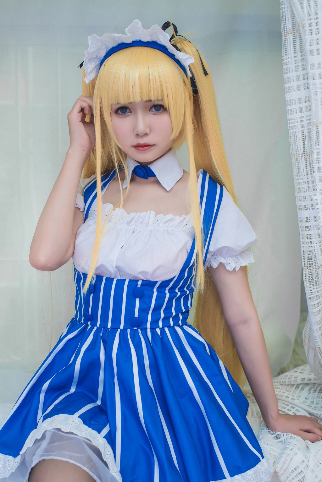 白金サキ《メイド》[コスプレ福利] 写真集[21P
