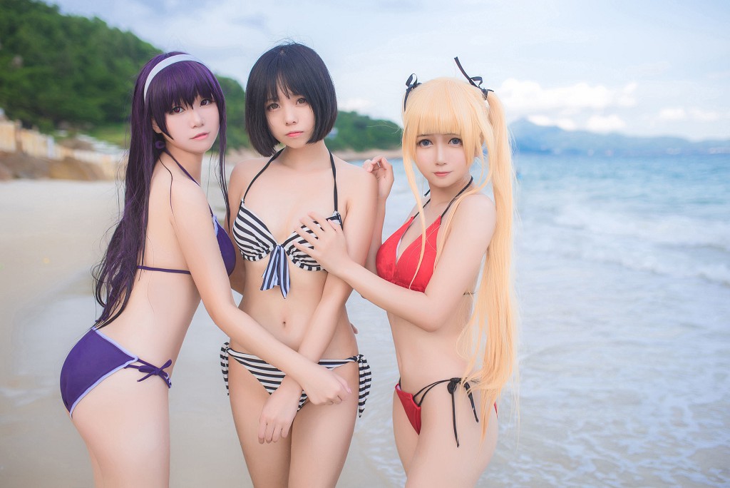 Platinum Saki: Swimsuit [Sexy COSPLAY Benefits] Photo Book [27 Pages