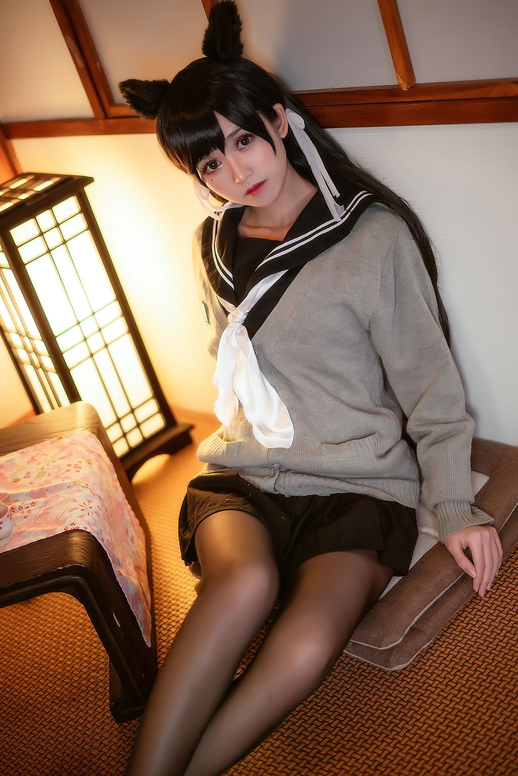 ウナギフェイアー《アズールレーン 制服》 [コスプレ美女] 写真集[14P