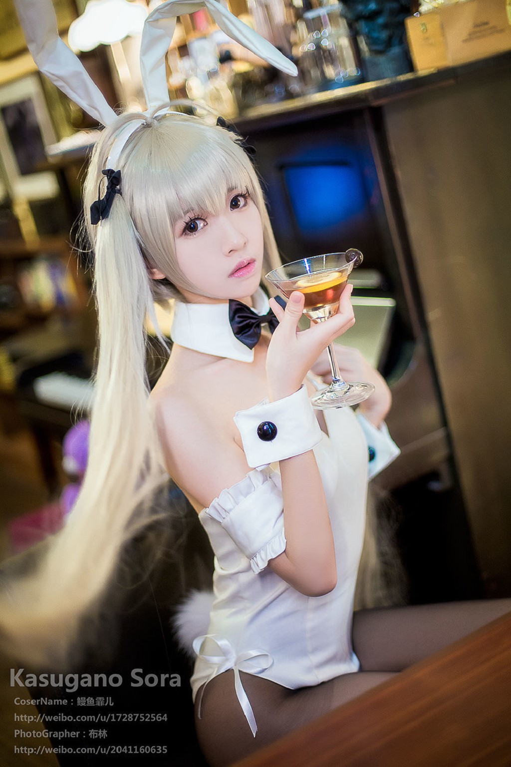 อึนยฺฟิ่วเฟยเอ๋อ 《เยิ่นจือคง + กงเมย + กระต่ายสาว + Cosplay》 [COSPLAYสาวสวย] หนังสือภาพ[24P