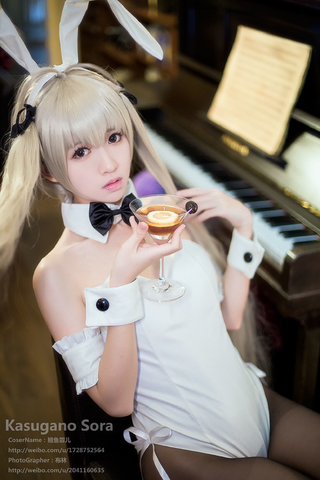 อึนยฺฟิ่วเฟยเอ๋อ 《เยิ่นจือคง + กงเมย + กระต่ายสาว + Cosplay》 [COSPLAYสาวสวย] หนังสือภาพ[24P