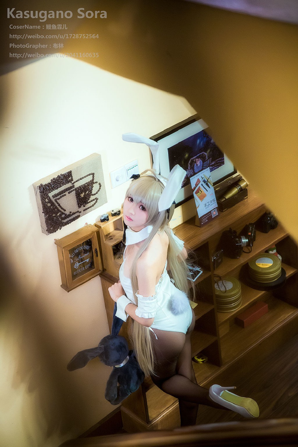 อึนยฺฟิ่วเฟยเอ๋อ 《เยิ่นจือคง + กงเมย + กระต่ายสาว + Cosplay》 [COSPLAYสาวสวย] หนังสือภาพ[24P