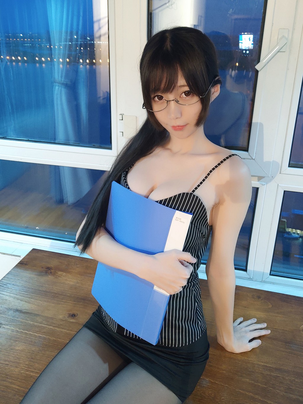 นางิสะ魔物喵《ซีรีส์ถ่ายเอง เลขาส่วนตัว》 [COSPLAY สาวสวย] หนังสือภาพ[55P