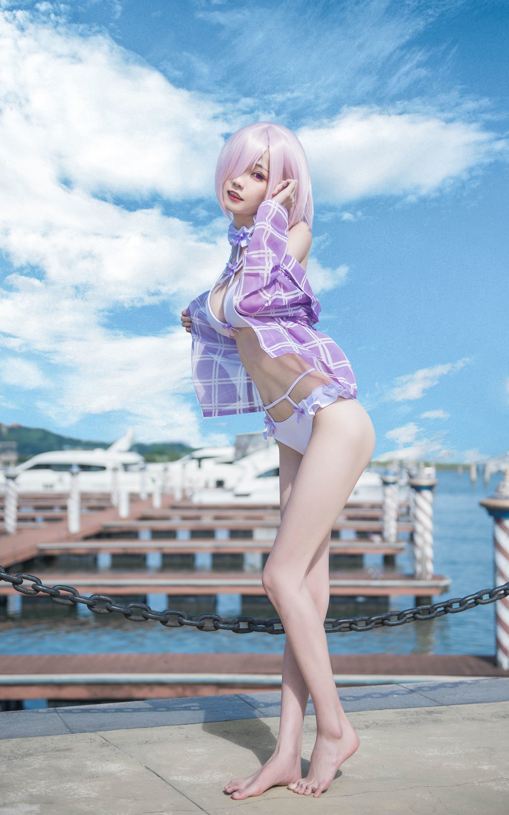 你的负卿 《玛修泳装爱宕窗台》 [Cosplay福利] 写真集[44P]