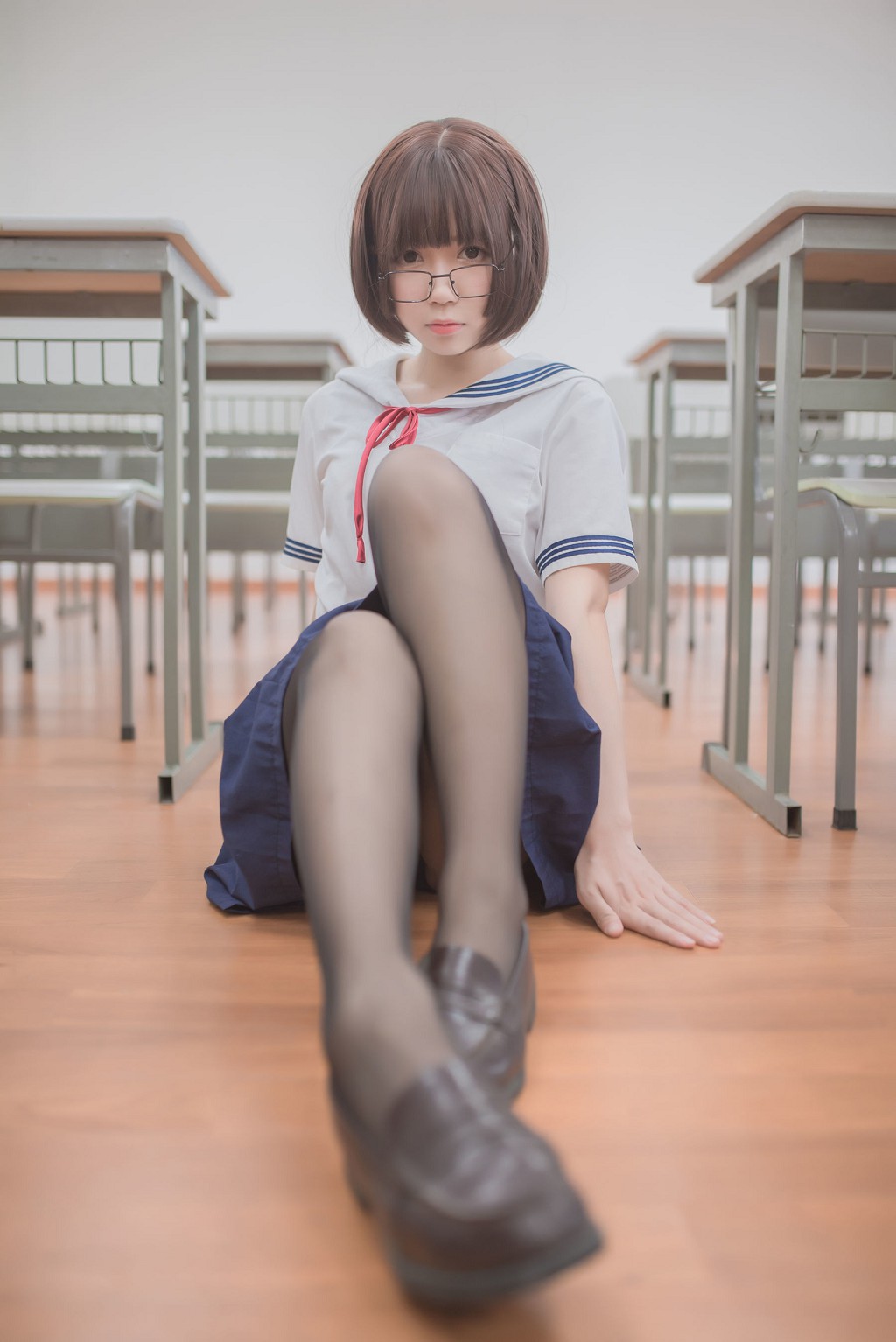 白金Saki《きのこ頭黒絲JK》 [Cosplay福利] 写真集[26P