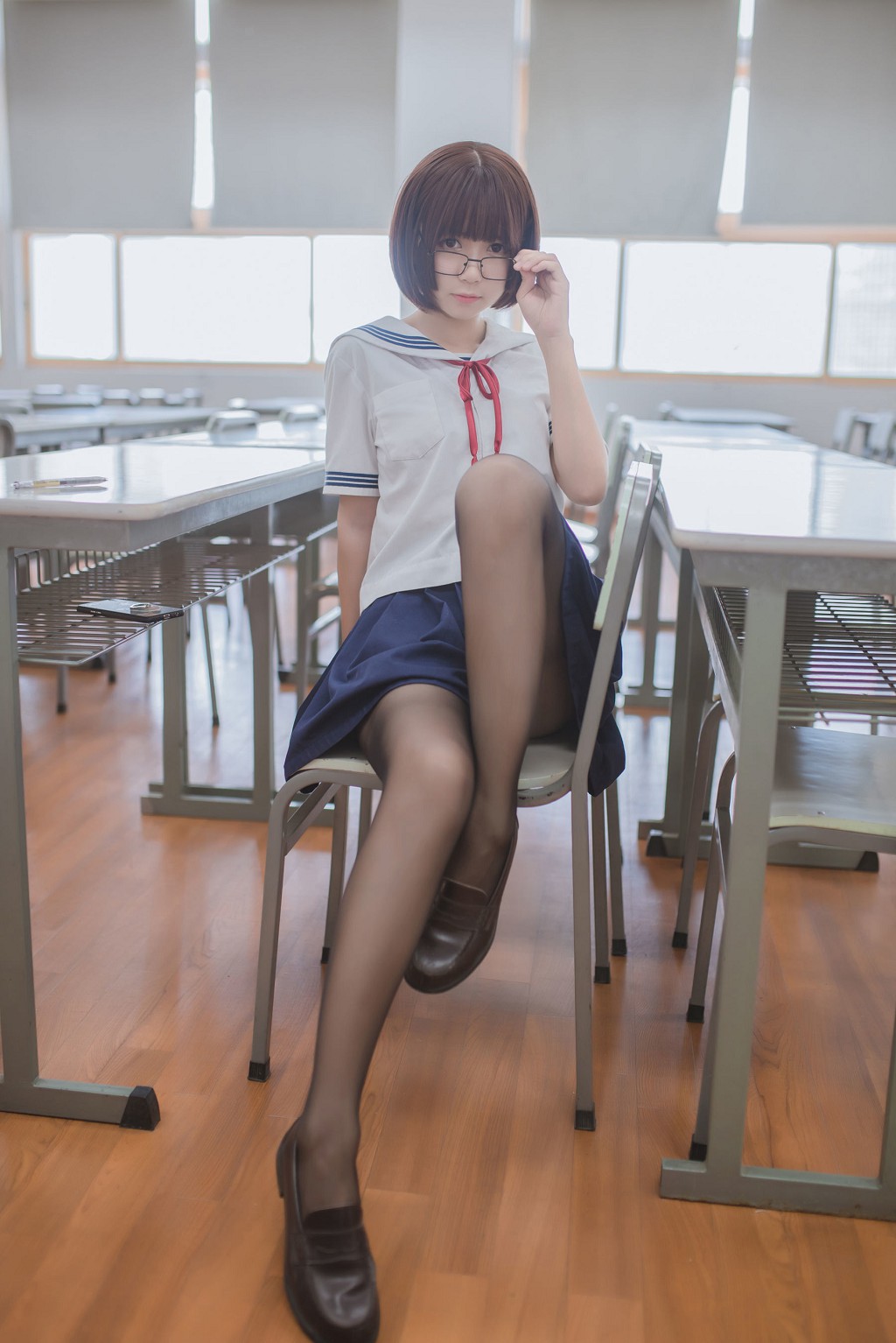 白金Saki《きのこ頭黒絲JK》 [Cosplay福利] 写真集[26P
