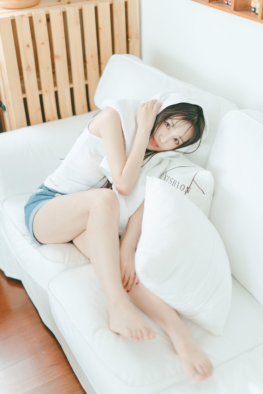 โคเซอร์เซี่ยวลู่ลู่ชิกะ 《หญิงผมยาว》 [คอสเพลย์สวัสดิการ] หนังสือภาพ [41P