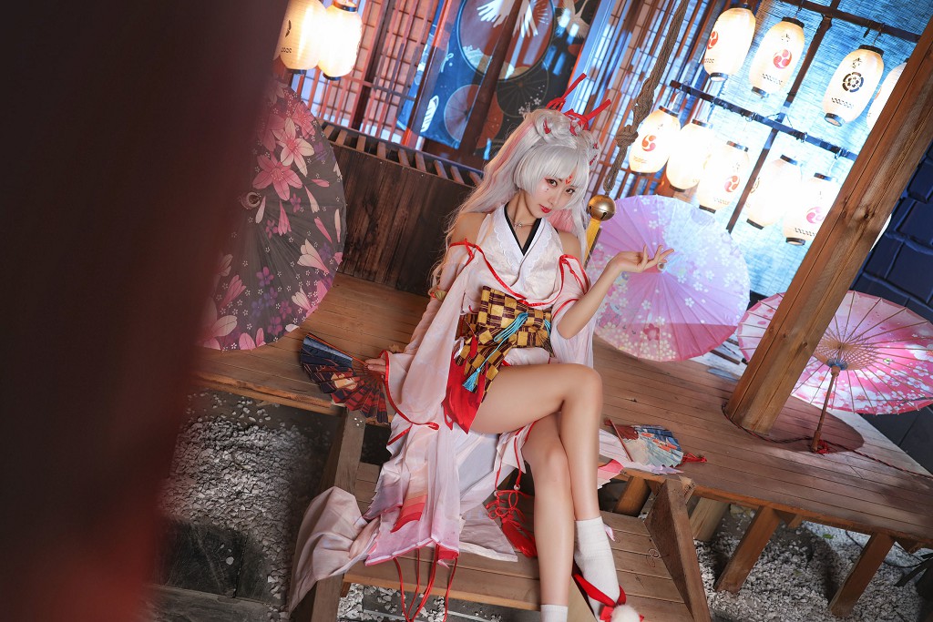 โคเซอร์ คุโรคาวะ 《ชิรานุย》 [โคสเพลย์ สาว] หนังสือภาพ [30P