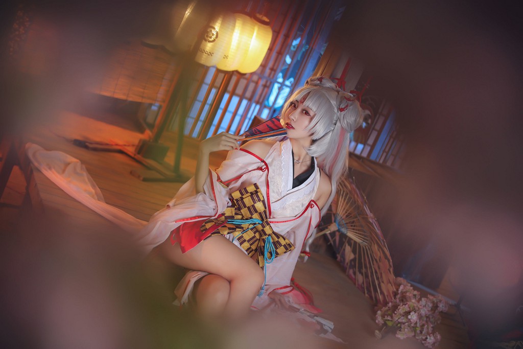 โคเซอร์ คุโรคาวะ 《ชิรานุย》 [โคสเพลย์ สาว] หนังสือภาพ [30P