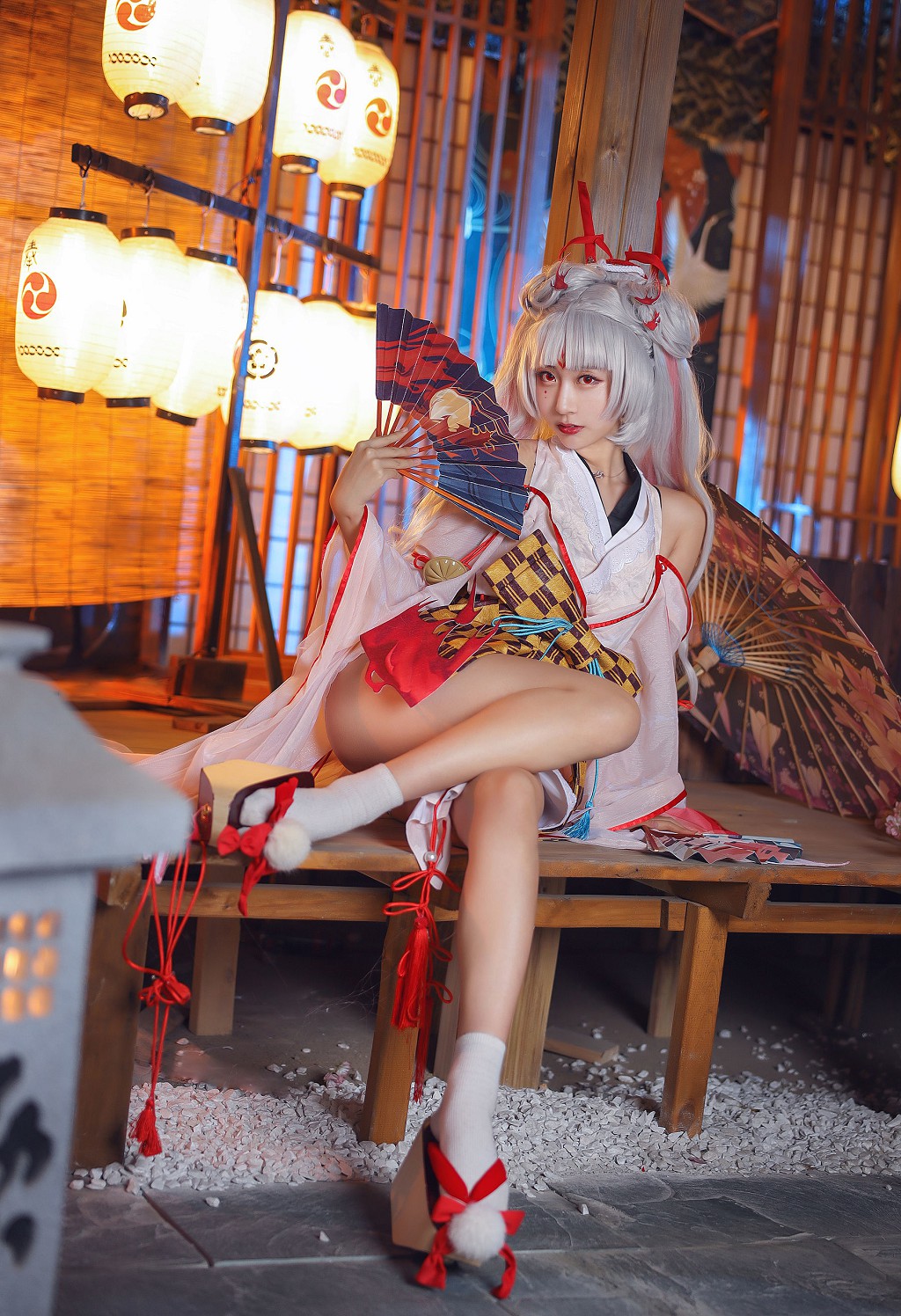 โคเซอร์ คุโรคาวะ 《ชิรานุย》 [โคสเพลย์ สาว] หนังสือภาพ [30P