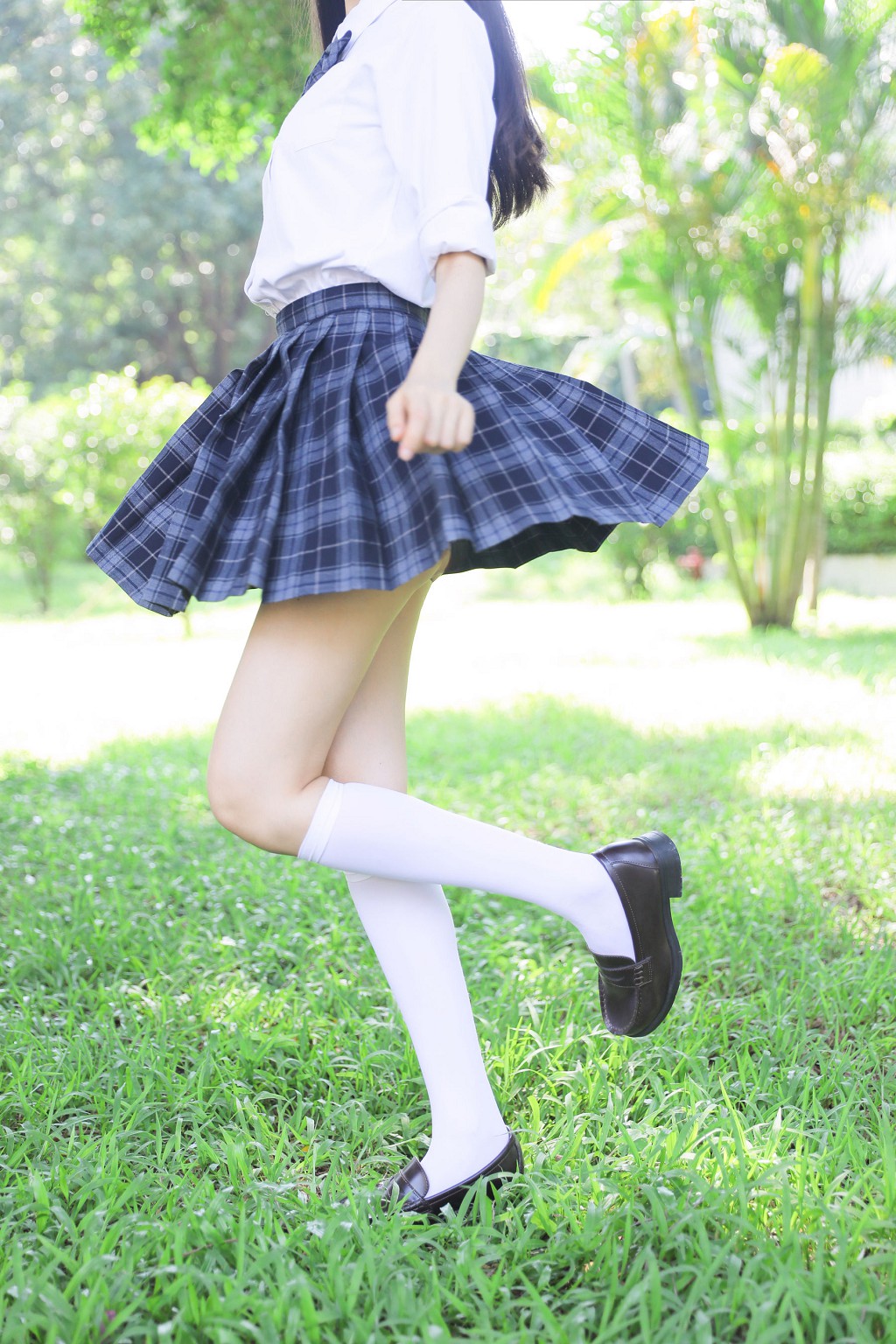 Mu Mianmian "Going to PE Class" [Cosplay Benefits] Photobook [42P
