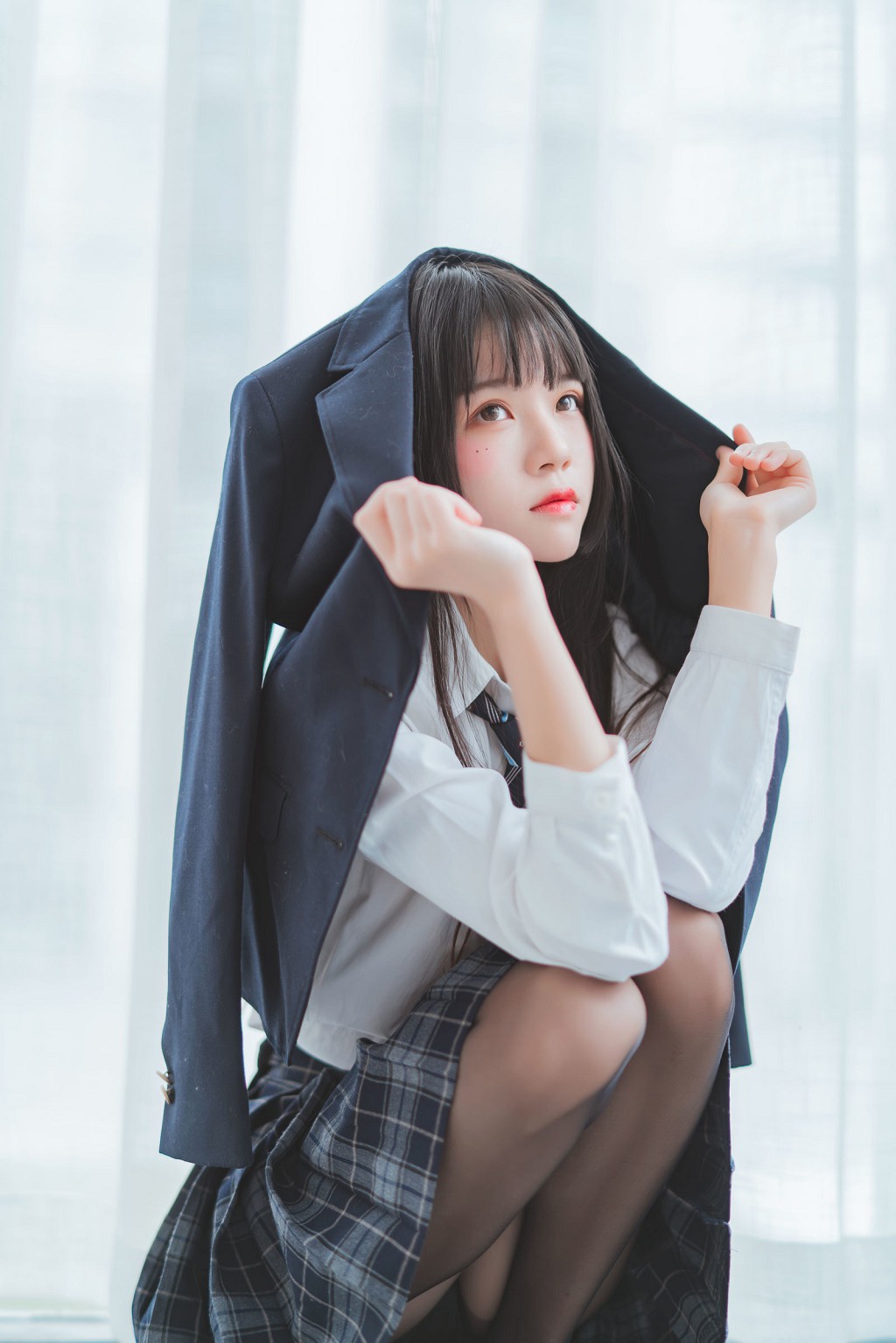 사쿠라토 냐《겨울 제복 실크 쇼》 [코스프레 미녀] 사진집[45P