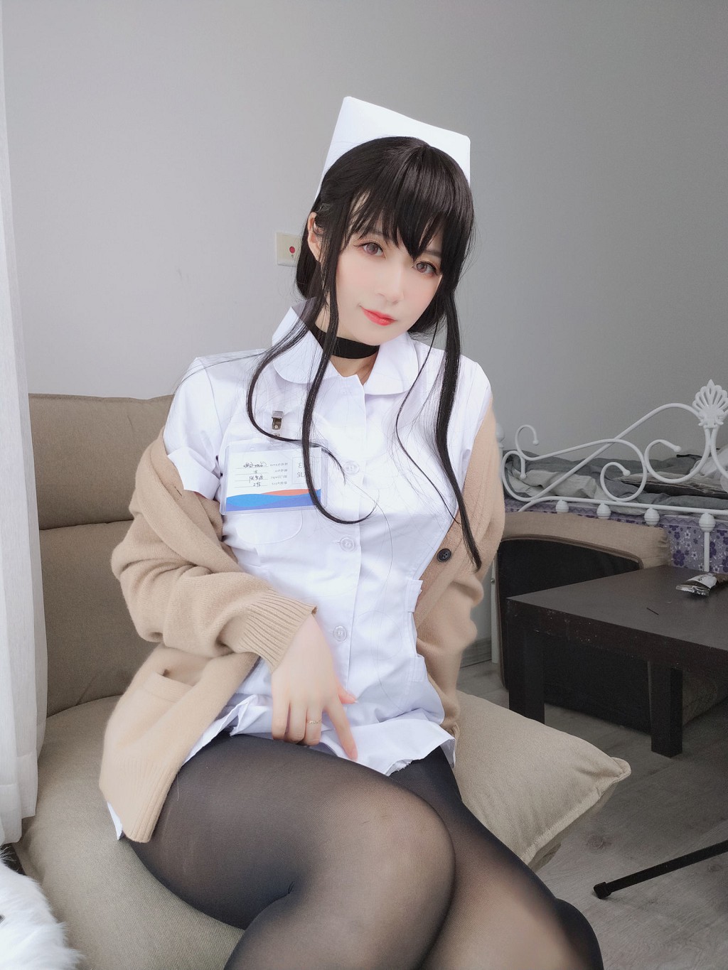 ไป่หยิ่น81《พยาบาลผมยาว》 [Cosplay สาวสวย] หนังสือภาพ[66P