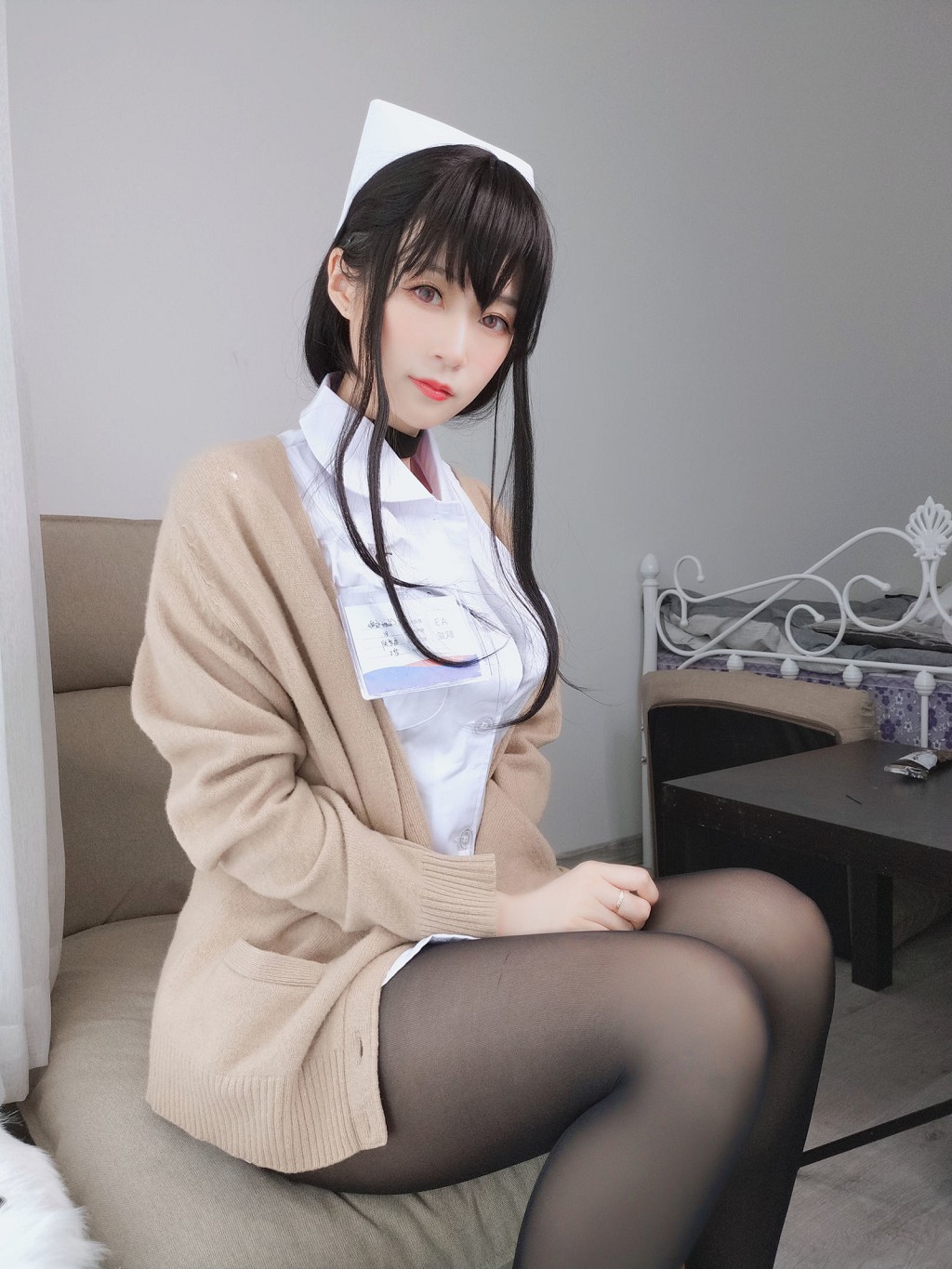 ไป่หยิ่น81《พยาบาลผมยาว》 [Cosplay สาวสวย] หนังสือภาพ[66P