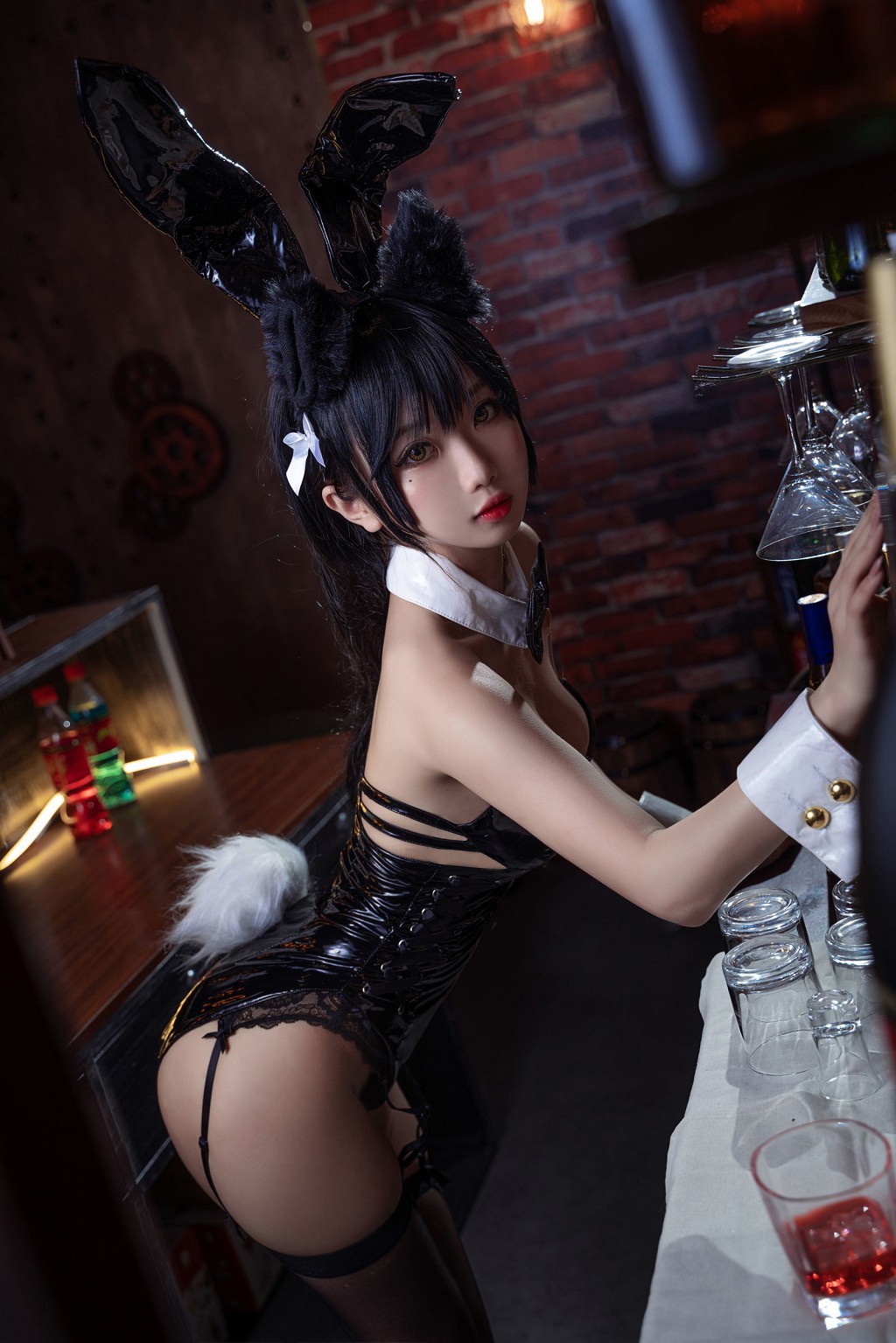 กุ้ยจู๋ย่าวอยู่หรือเปล่า w《สีดำดงจินกระต่ายสาว ไอตงรถแข่งสาว》 [Cosplay สวัสดิการ] ชุดภาพถ่าย[33P