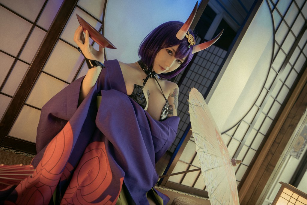 โคเซอร์ โลลิตา พี่ใหญ่ 《โชว์ถุน》 [สาวสวยคอสเพลย์] หนังสือภาพ [36 หน้า