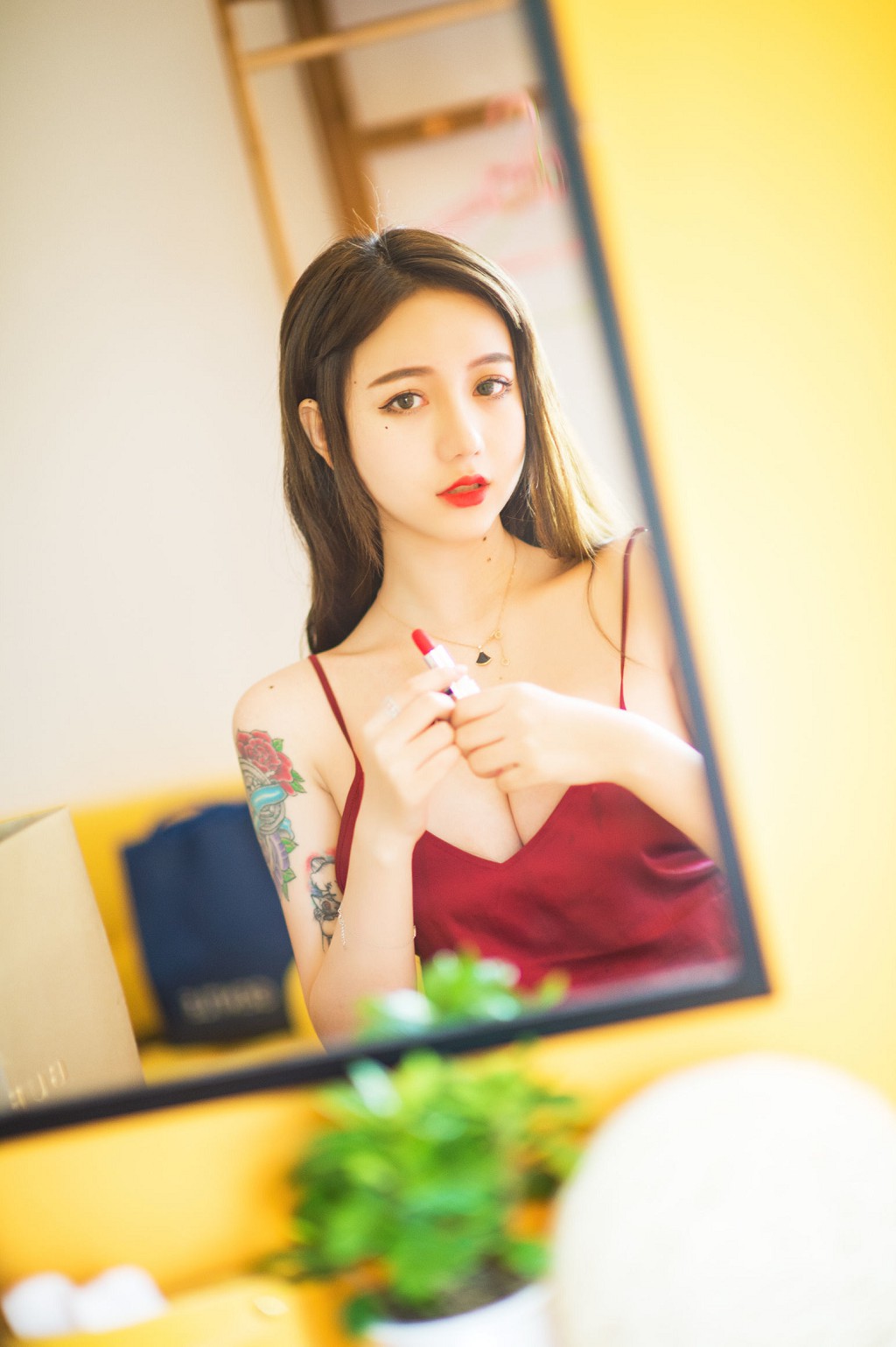 โคเซอร์ โลลิตา พี่ใหญ่ 《ชุดนอนสาย 2B แก้ไข》 [คอสเพลย์ สาวสวย] หนังสือภาพ [29P