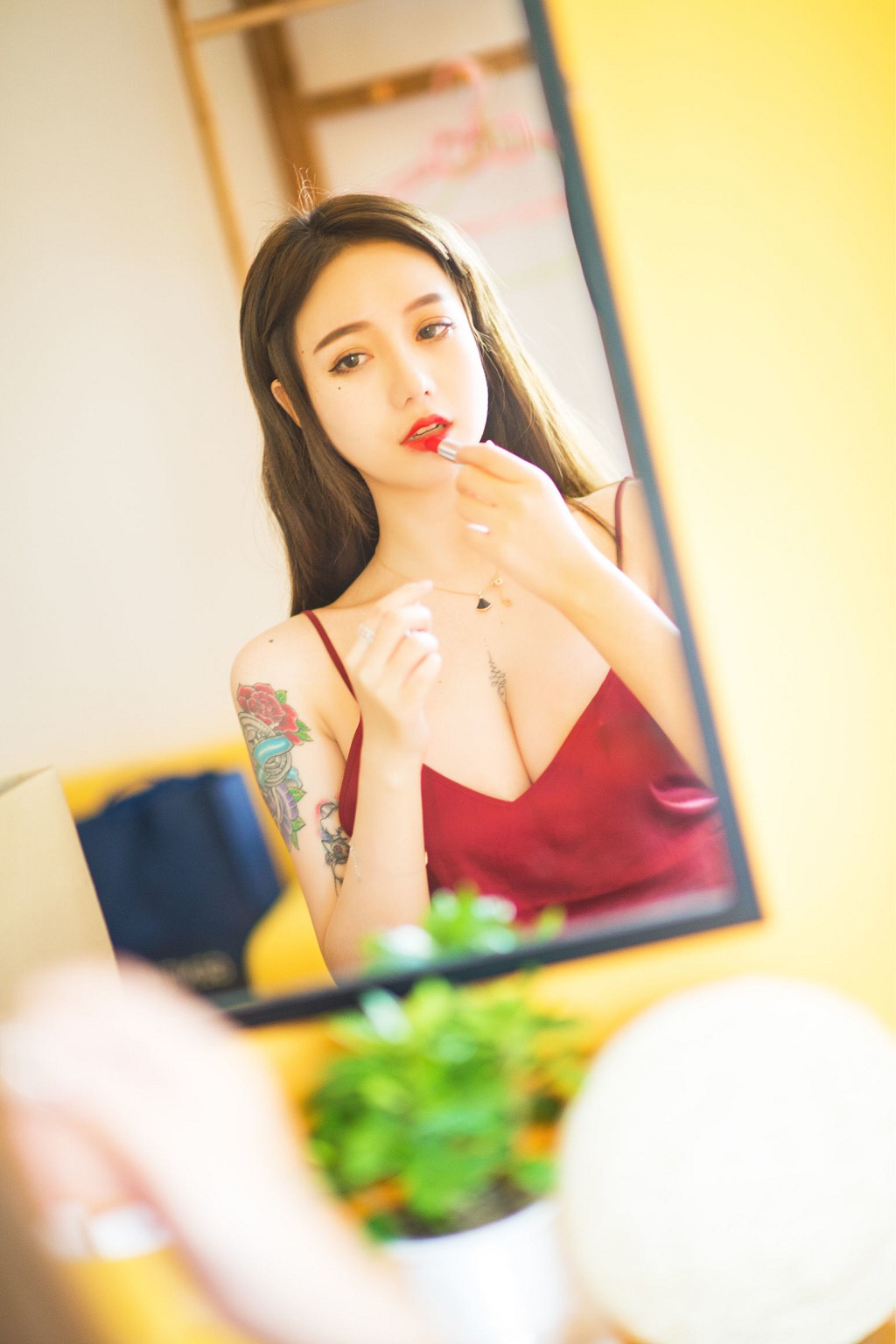 โคเซอร์ โลลิตา พี่ใหญ่ 《ชุดนอนสาย 2B แก้ไข》 [คอสเพลย์ สาวสวย] หนังสือภาพ [29P