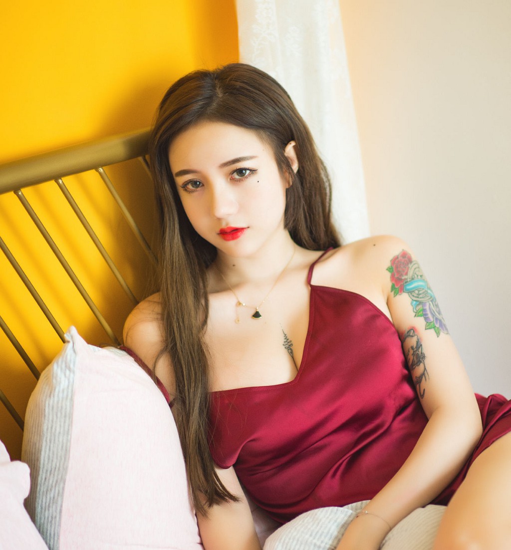 โคเซอร์ โลลิตา พี่ใหญ่ 《ชุดนอนสาย 2B แก้ไข》 [คอสเพลย์ สาวสวย] หนังสือภาพ [29P