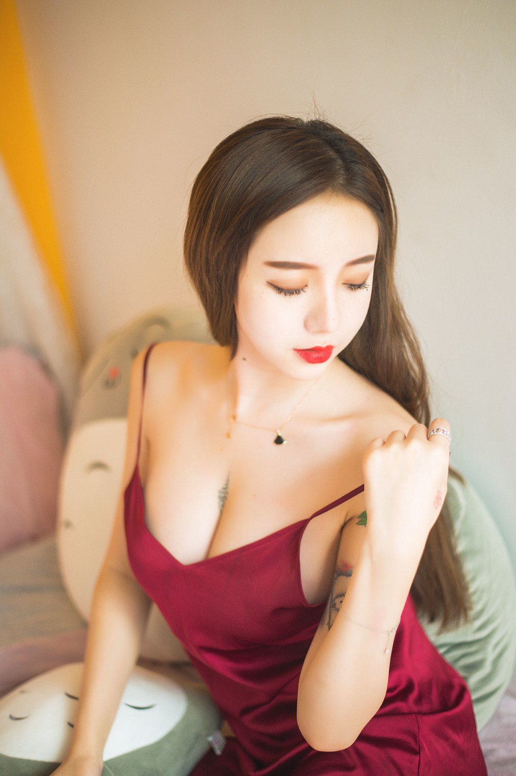 โคเซอร์ โลลิตา พี่ใหญ่ 《ชุดนอนสาย 2B แก้ไข》 [คอสเพลย์ สาวสวย] หนังสือภาพ [29P