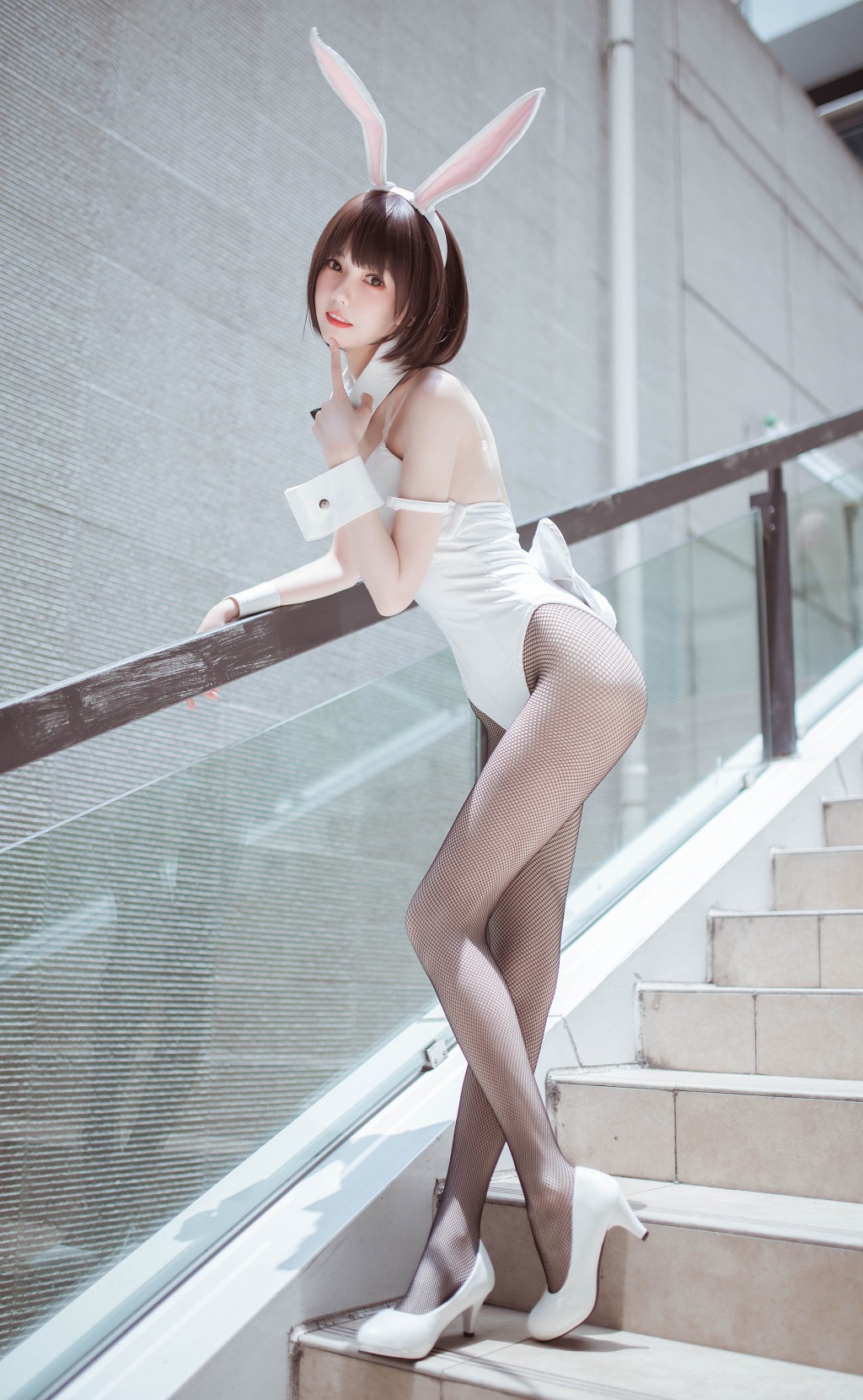 COSER あなたの女神 『聖人恵兎女郎』 [Cosplay 福利] 写真集 [23P