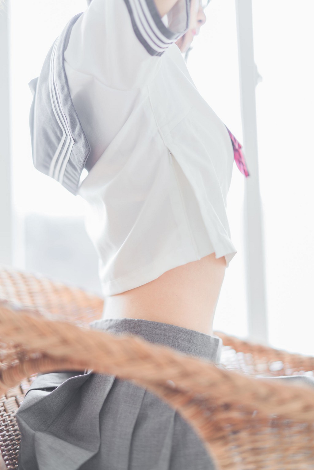 COSER桜桃喵《心形胖次》写真集[111P]