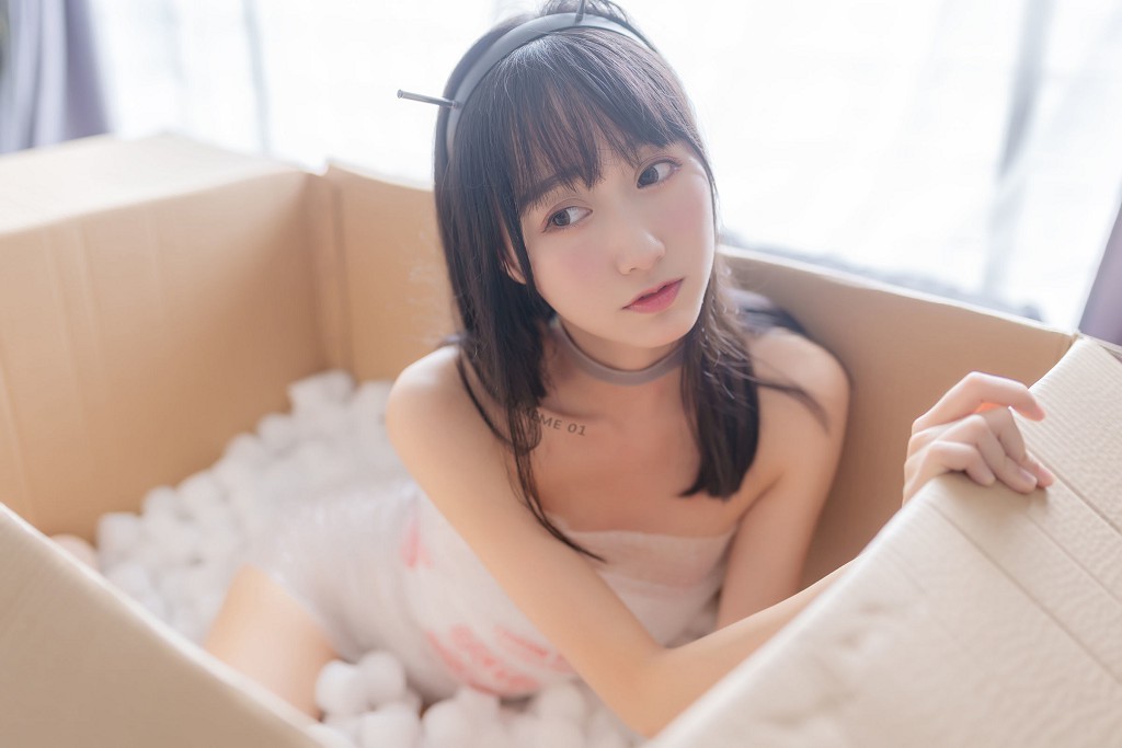 ムーミェンミェンOwO《知能型彼女》 [コスプレ福利] 写真集[130P
