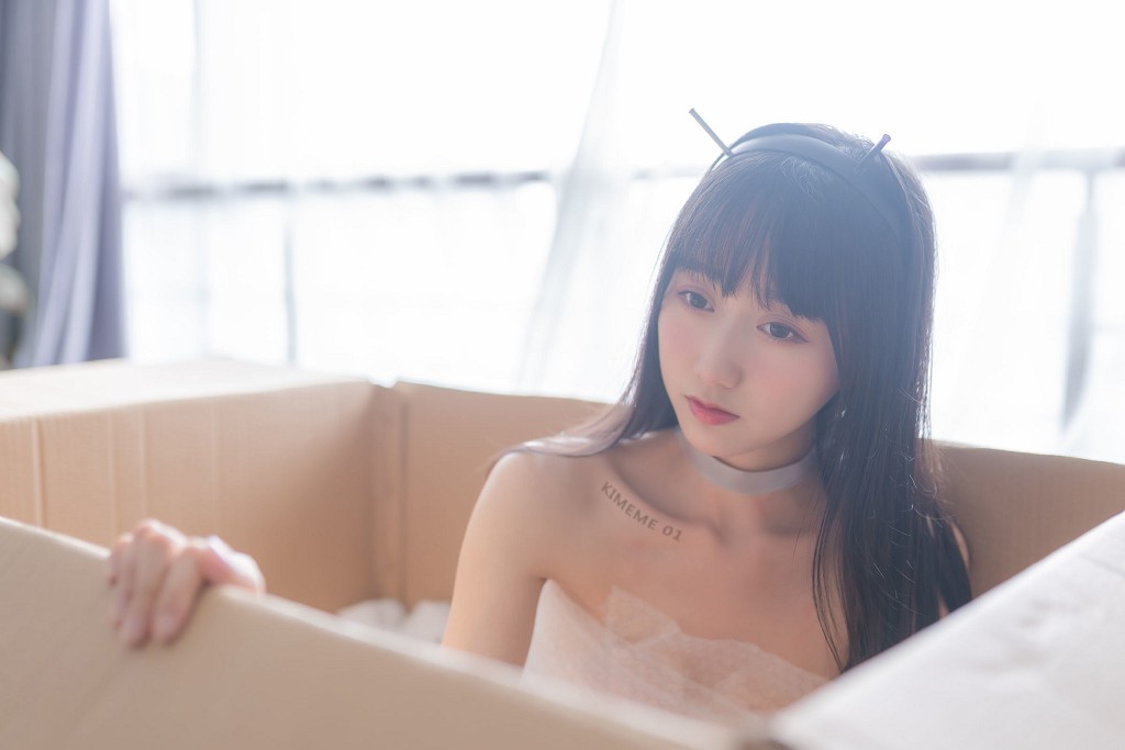 ムーミェンミェンOwO《知能型彼女》 [コスプレ福利] 写真集[130P