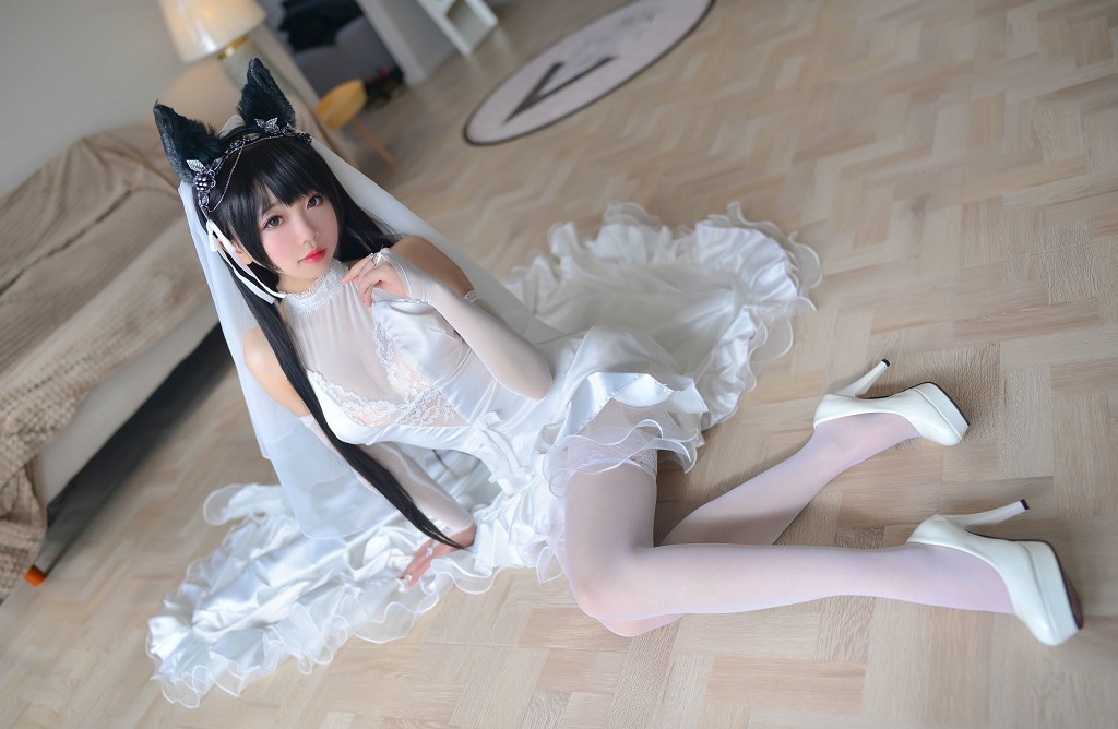 雪琪SAMA《爱宕婚纱》 [福利Cosplay] 写真集[38P]