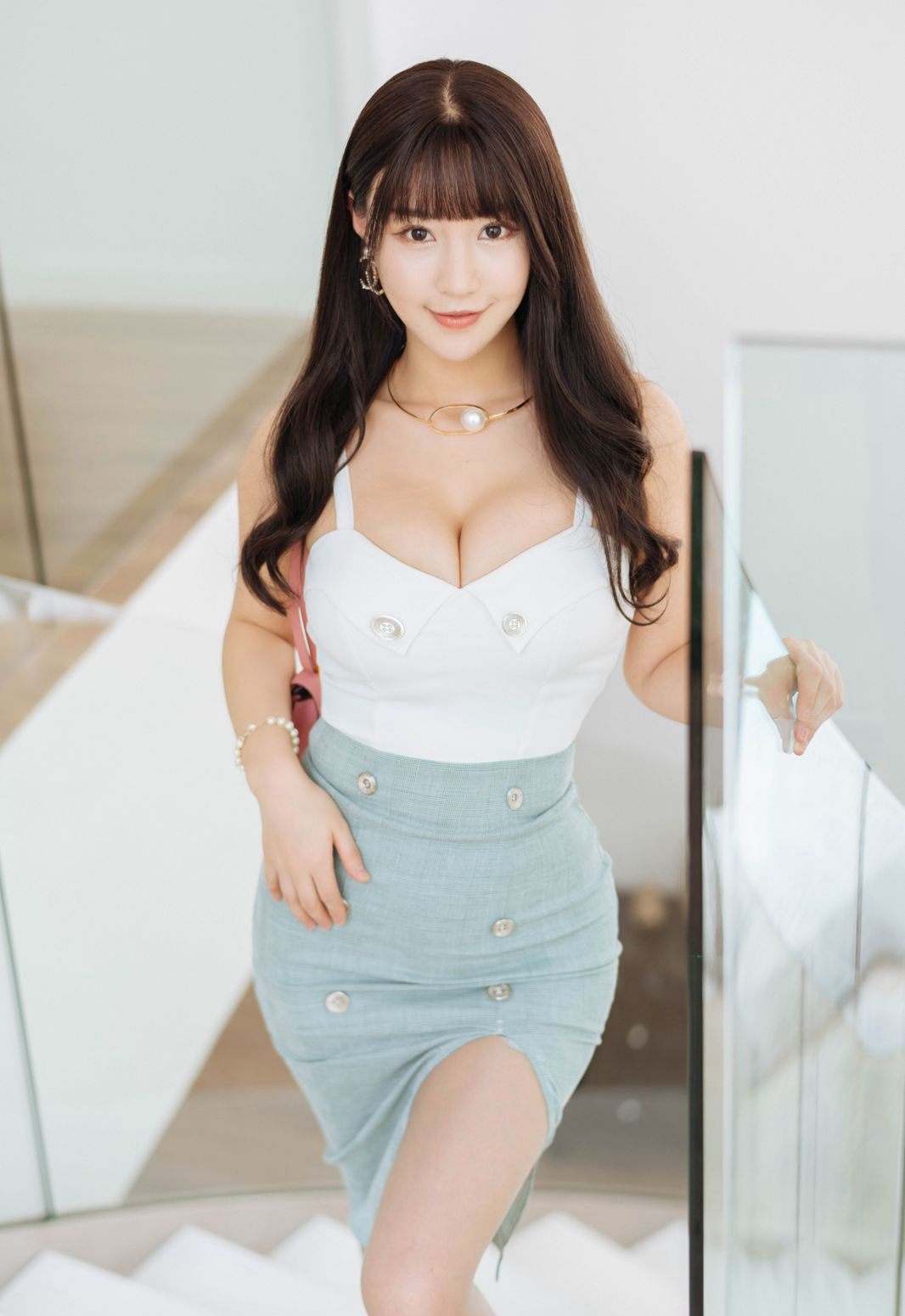 จู เค่อเอ๋อ ถุงน่องเนื้อ ก้นงอน ชุดยูนิฟอร์ม นางแบบสาว หน้าอกใหญ่ ความคมชัดสูง ภาพถ่ายร่างกายมนุษย์