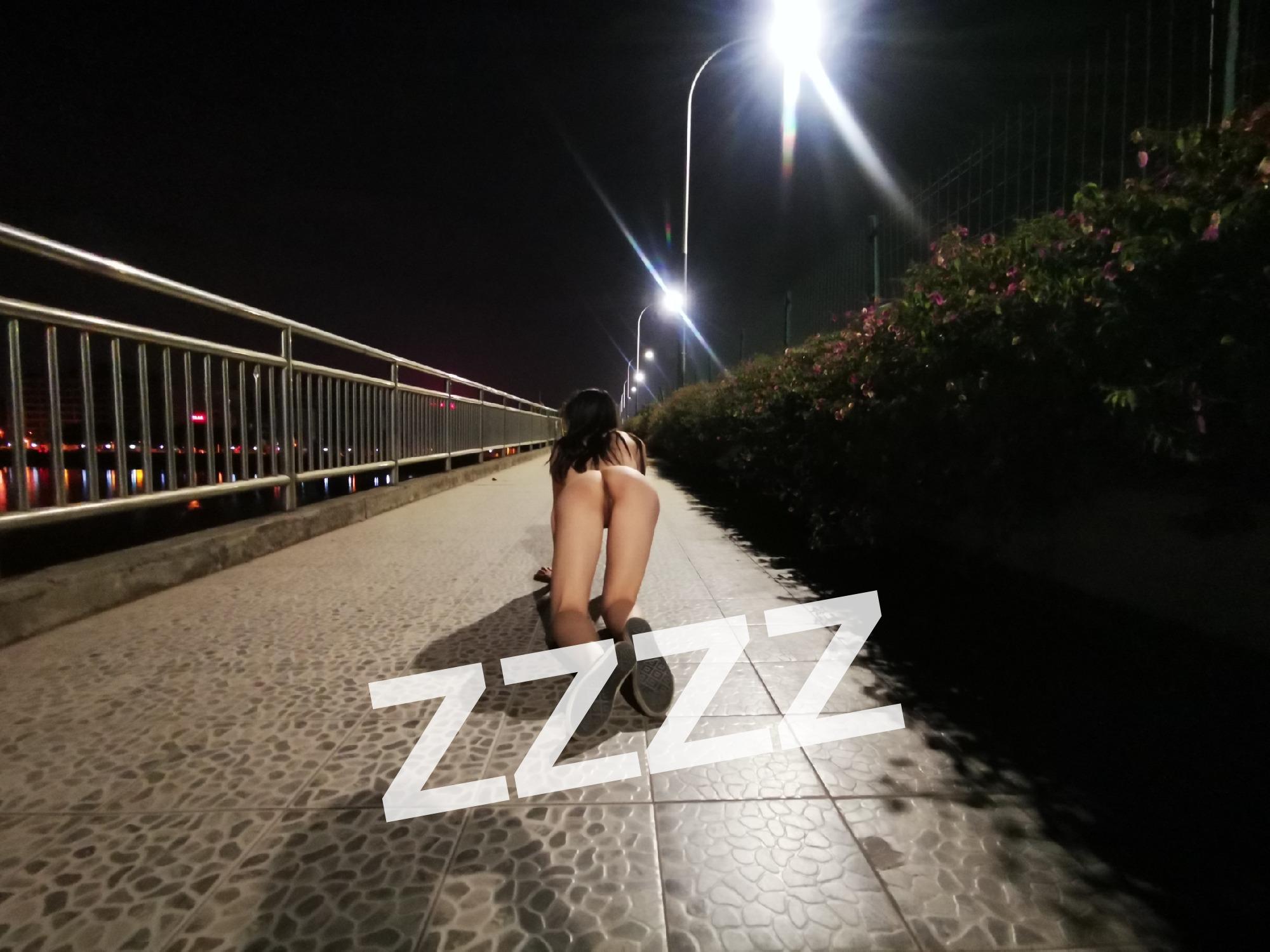 广州情侣 ZZZZ 全裸露出 126P