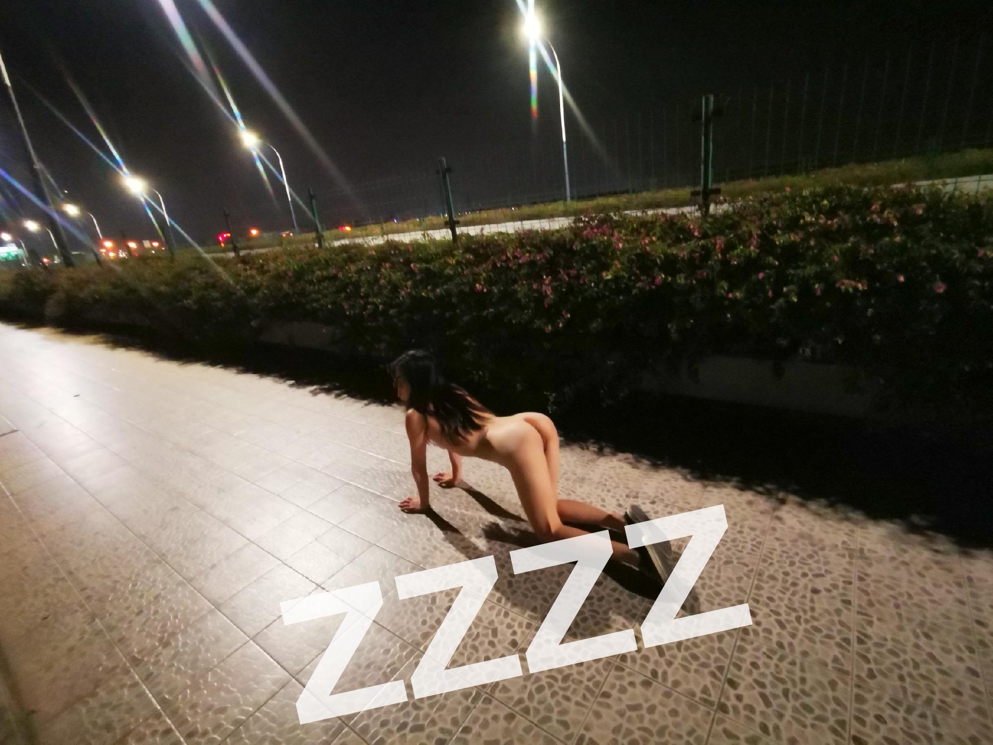 广州情侣 ZZZZ 全裸露出 126P