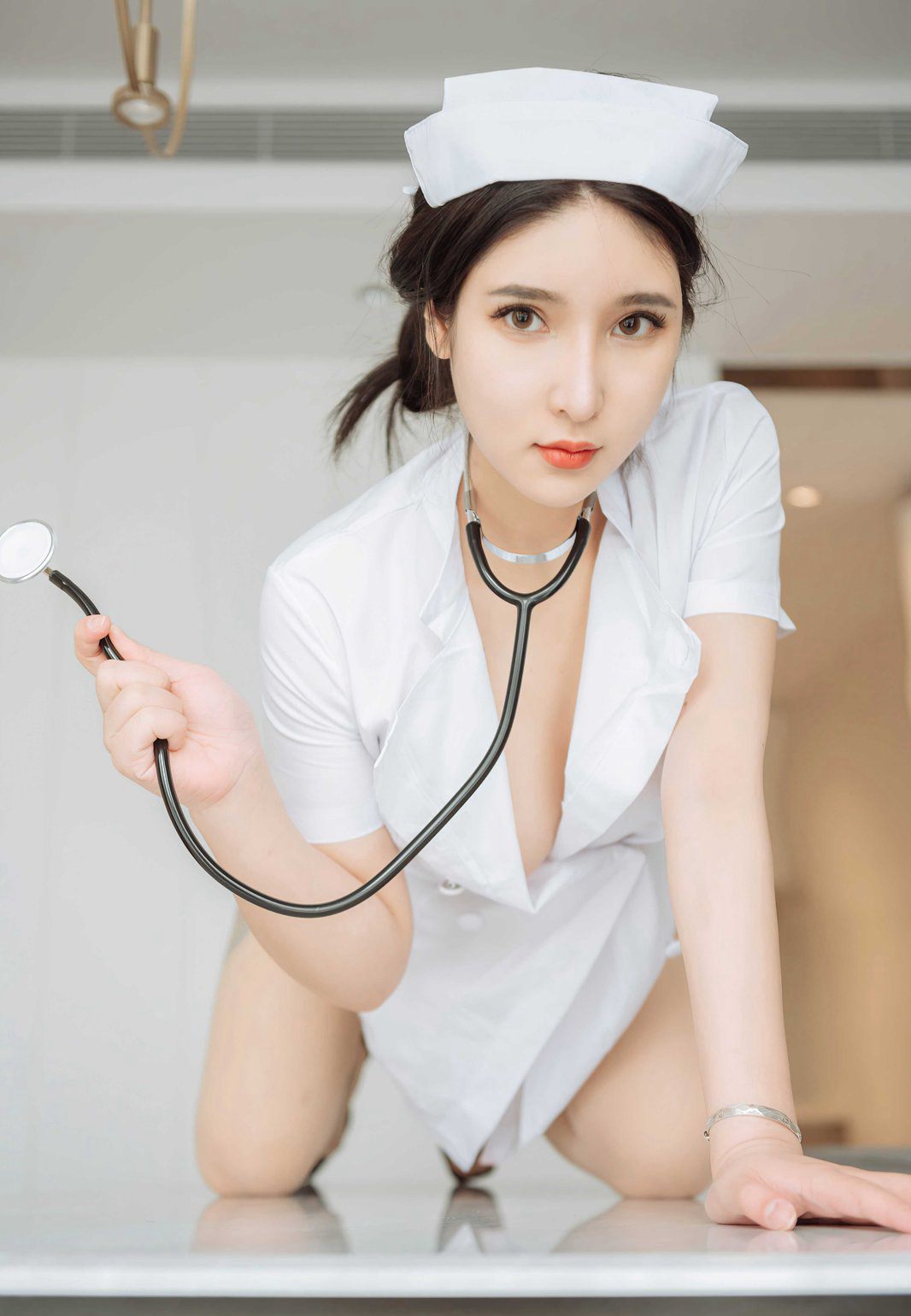 เซ็กซี่ล่อหลอกพยาบาลสาวสวย จูจูน้องสาว การล่อหลอกสุดขีด ก้นสวยใหญ่ สต็อกกิ้งสีเนื้อ ภาพถ่าย
