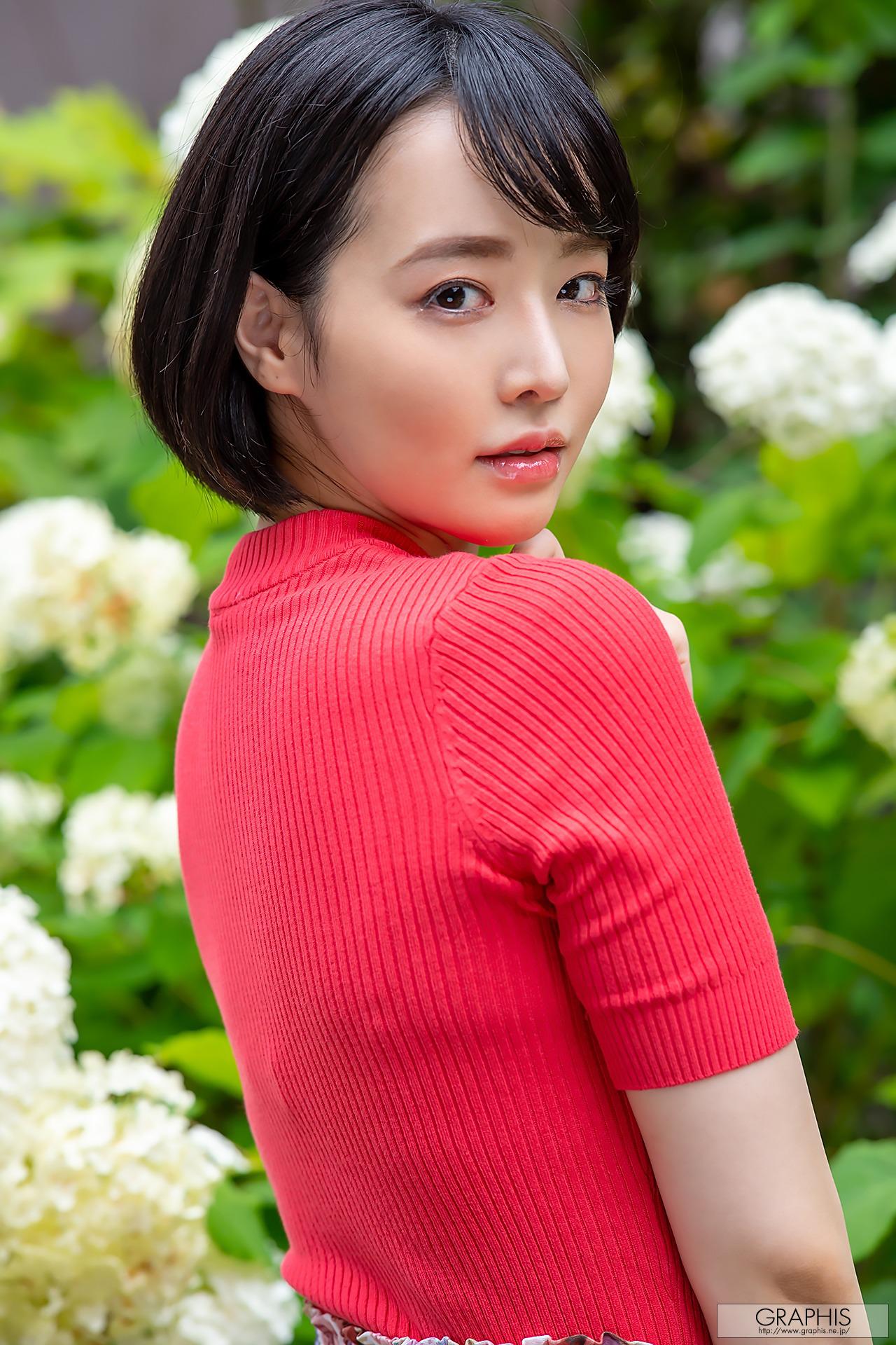 [Graphis] First Gravure – Tsubaki Sannomiya 三宮つばき[160P]