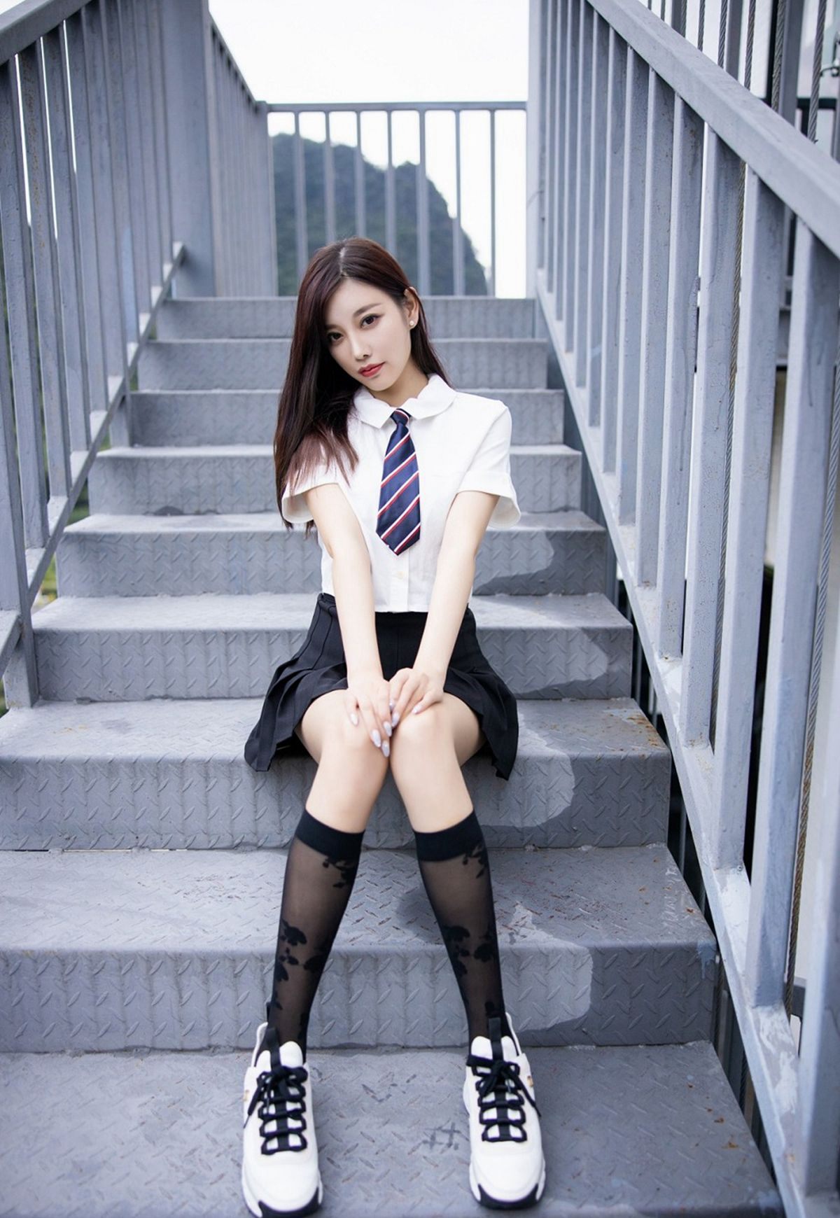 Dương Thần Thần 2020 bộ sưu tập ảnh mới nhất: cởi đồ sexy, tất đen, chân dài, váy ngắn, mông vểnh, đồ lót quyến rũ